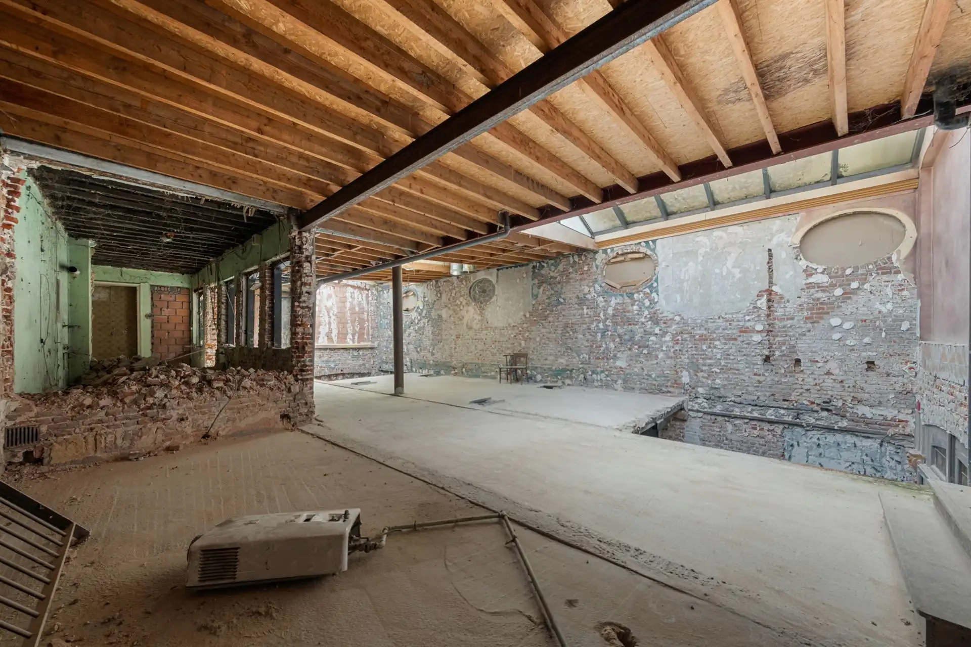 Statige herenwoning (1.000 m²) op de Markt in Ronse foto 15
