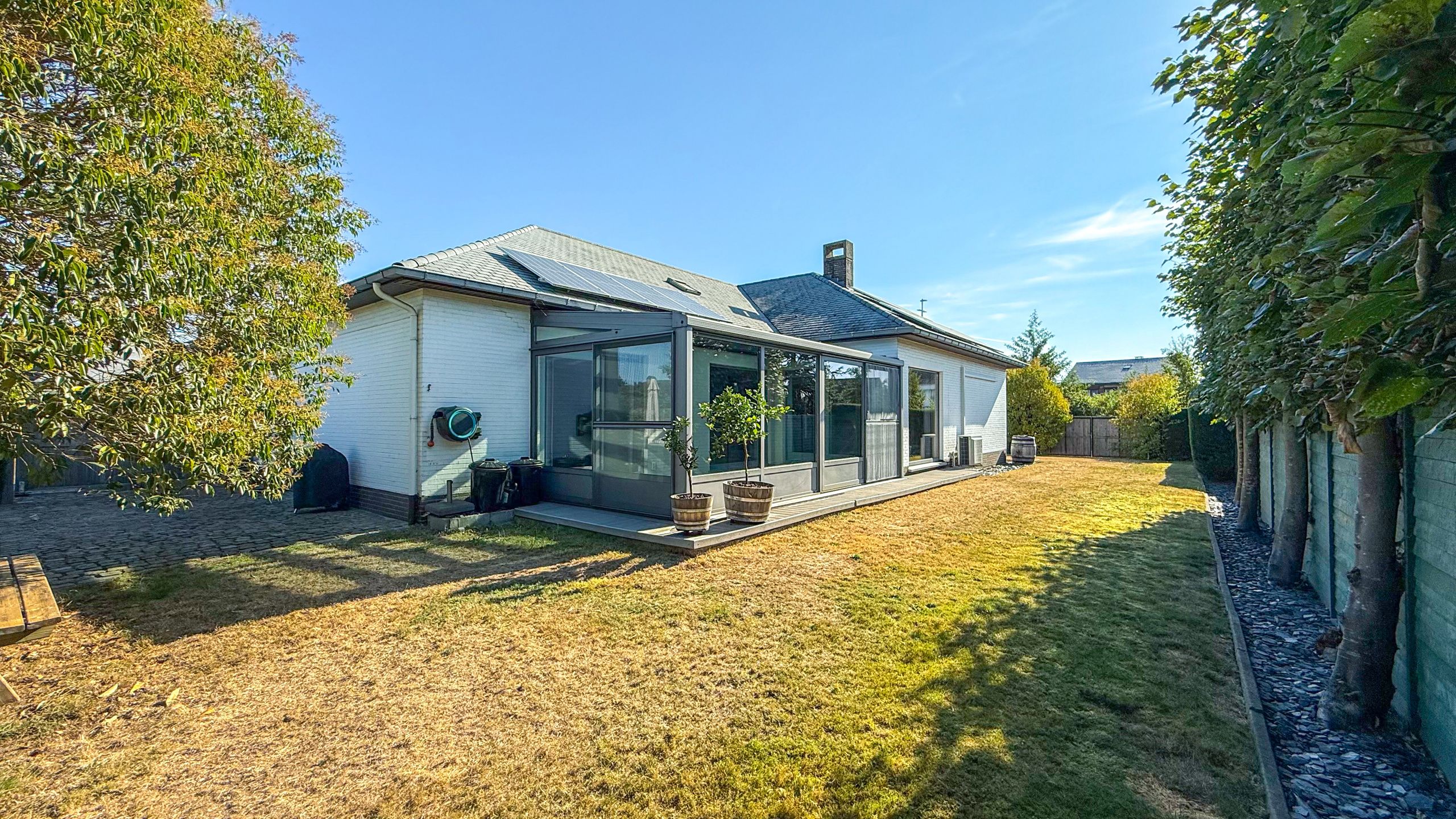 Gerenoveerde gelijkvloerse woning met 3 slpks en garage! foto 33