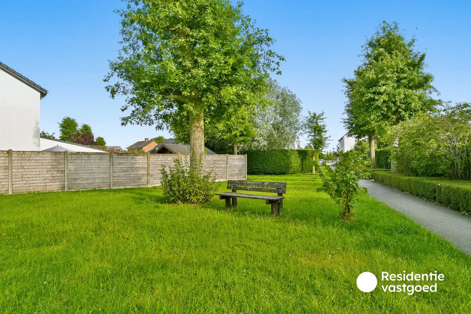 Instapklare en alleenstaande bungalowwoning foto 27