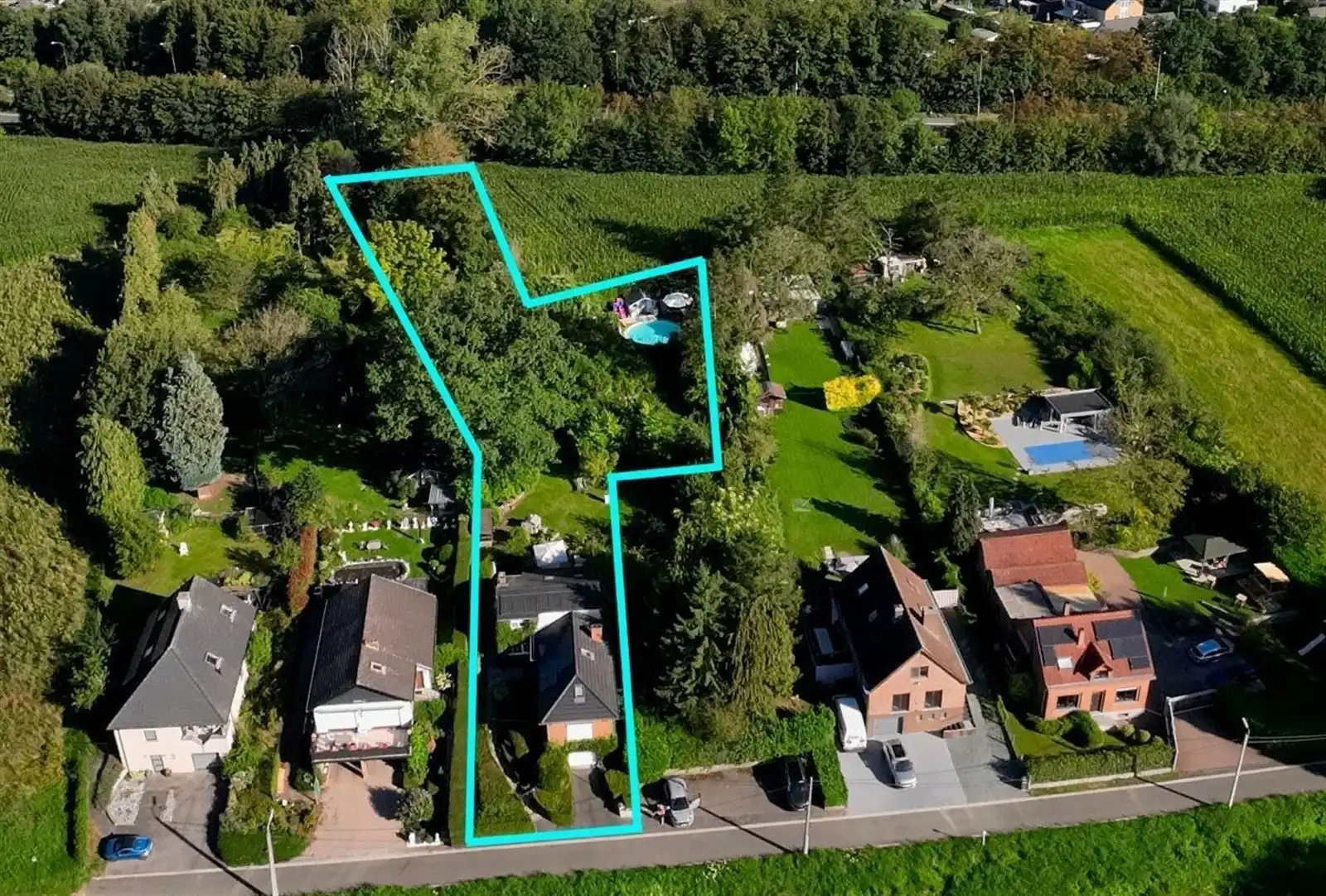4-gevel woning op een prachtig perceel van 25a66ca foto 12
