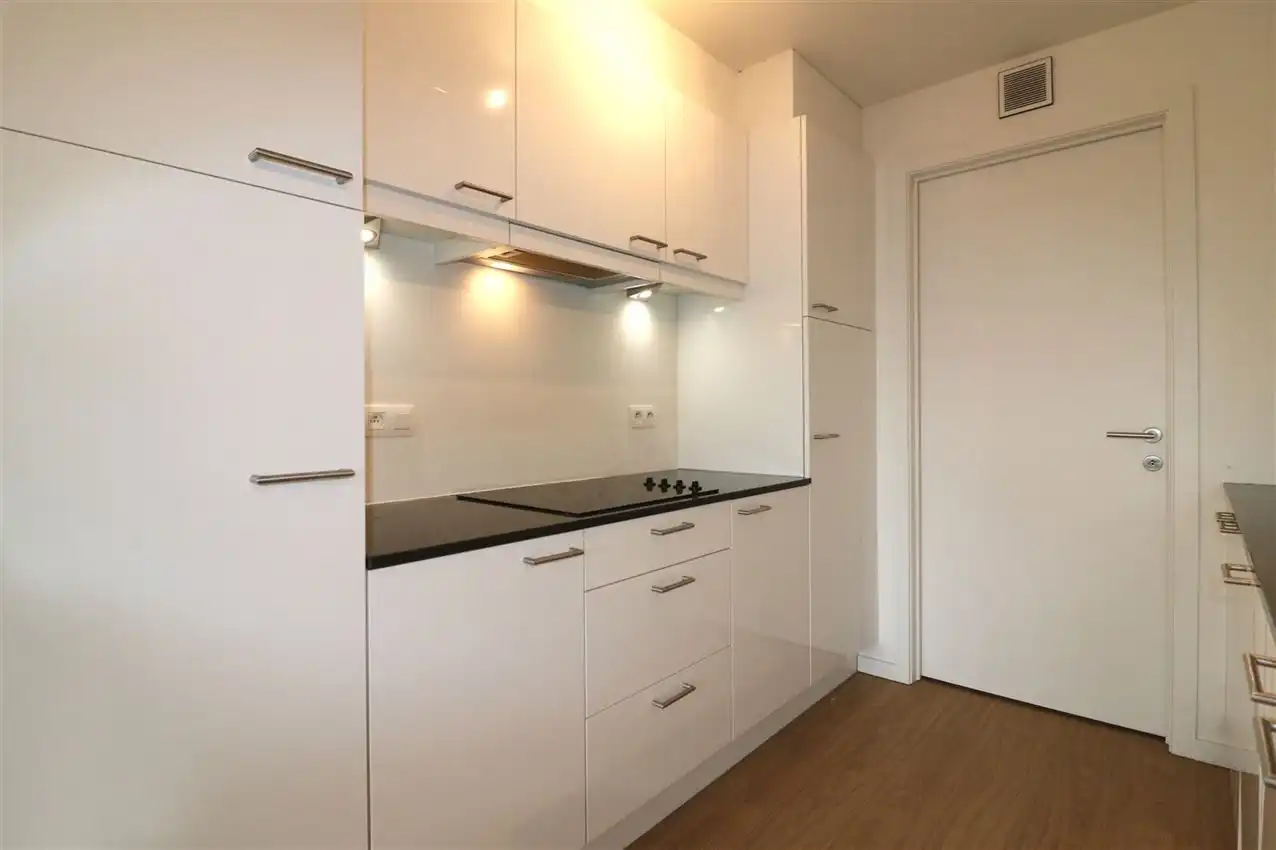 Leuk app.in landelijke stijl met 2 slpk., autostaanplaats en terras foto 10