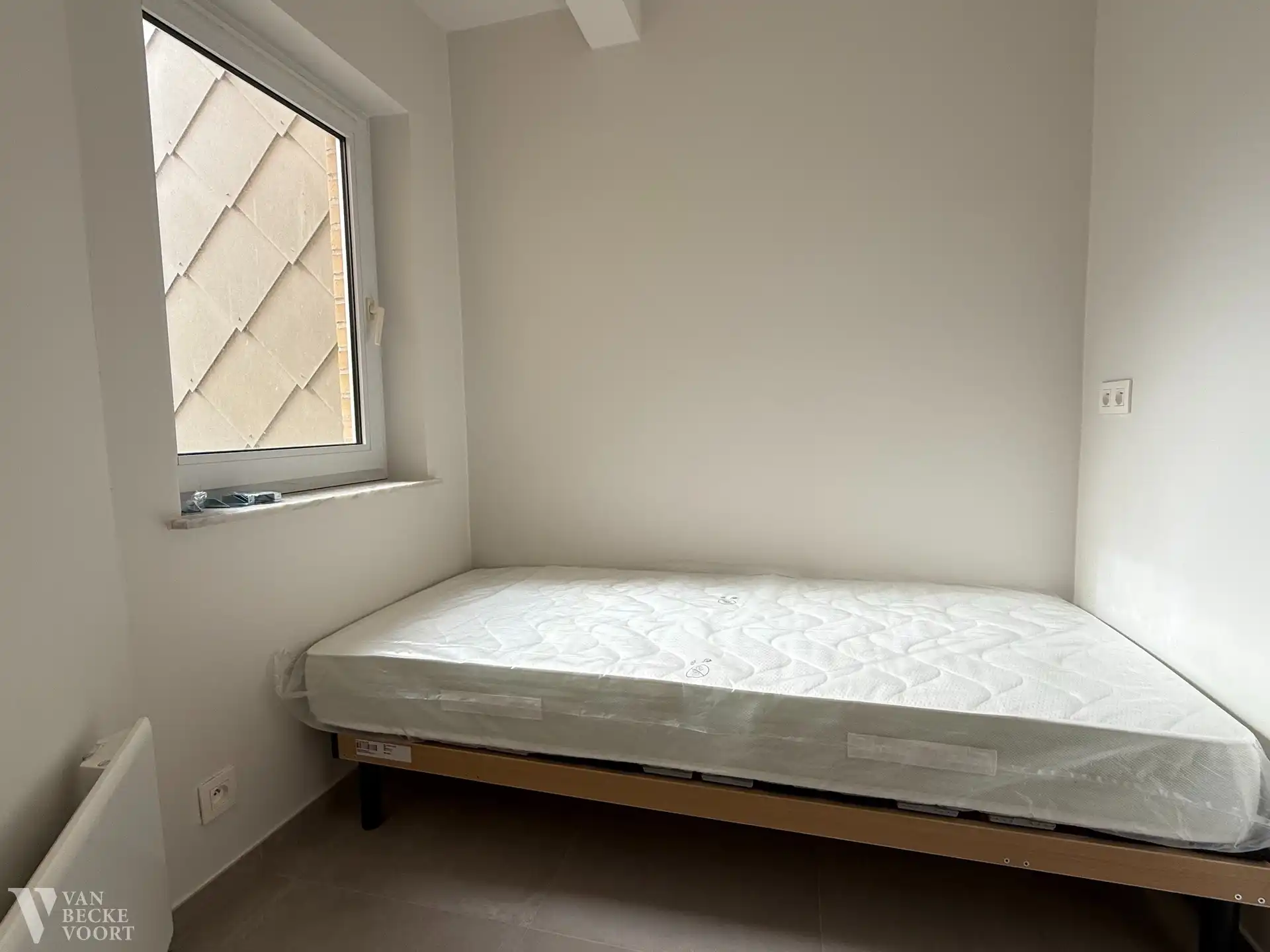 Verfijnd heringericht appartement met zicht op zee foto 9