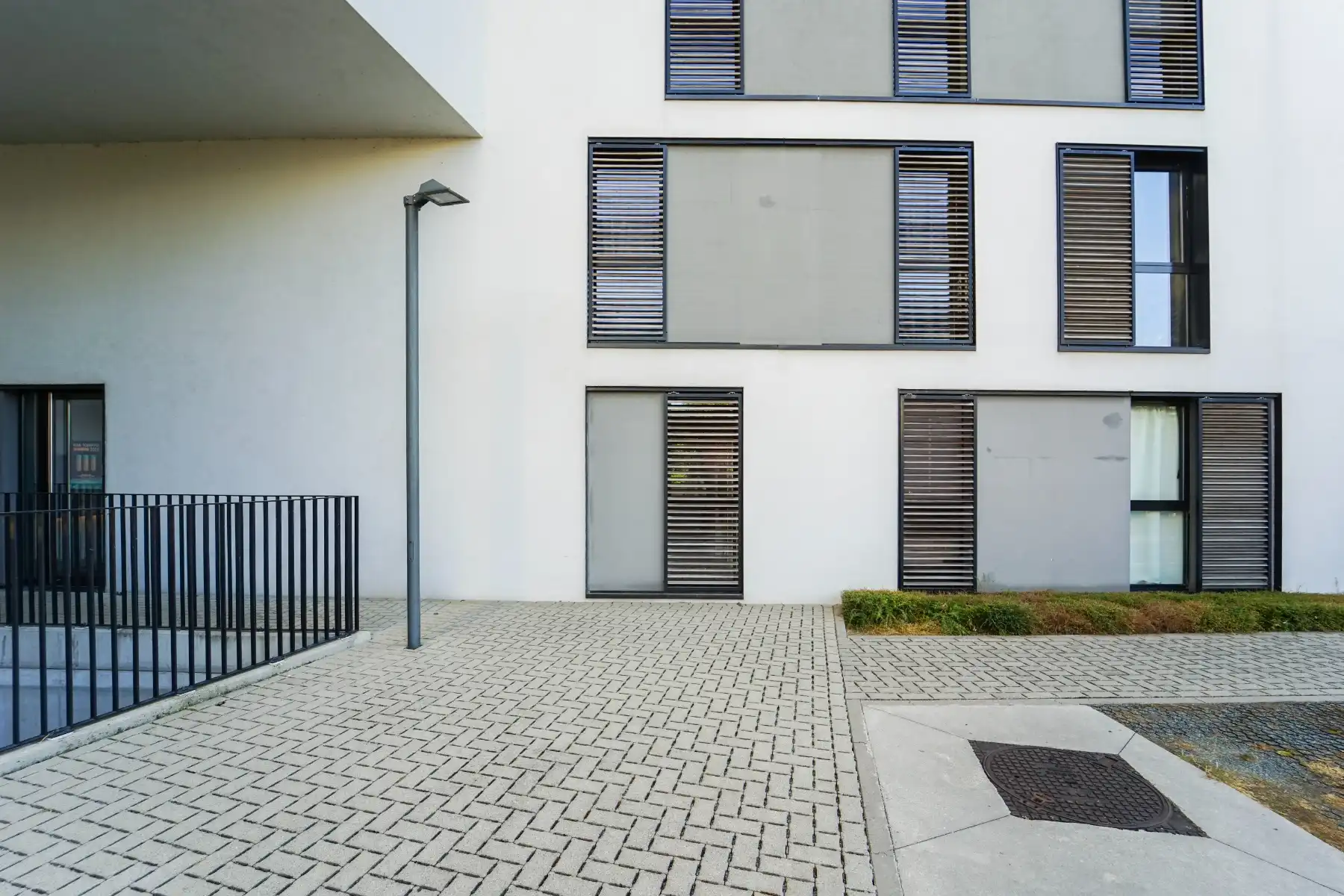 Instapklaar gelijkvloers appartement  met staanplaats! foto 10
