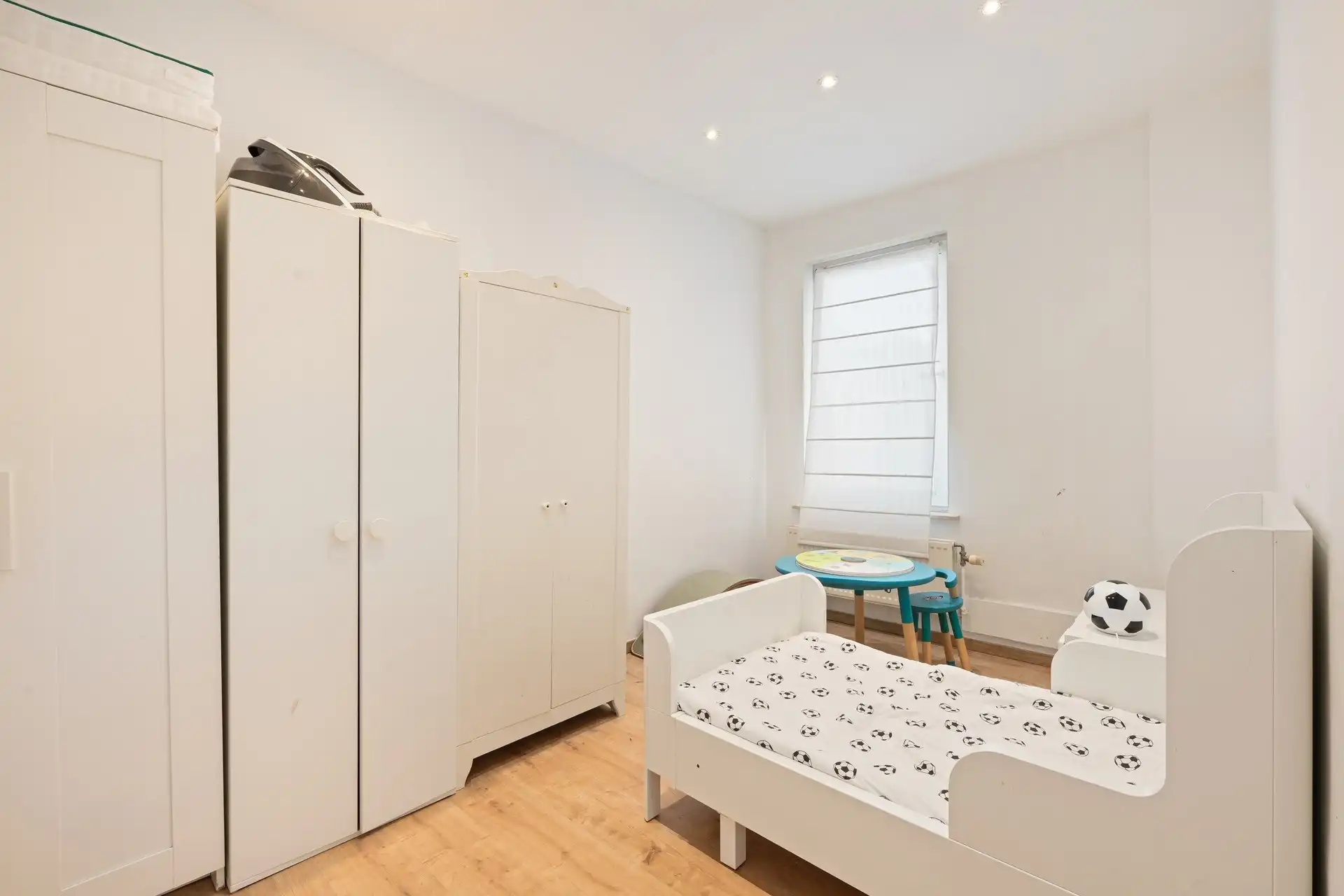 Instapklare energiezuinige eengezinswoning met 4 slaapkamers, 2 badkamers en West tuin. foto 16