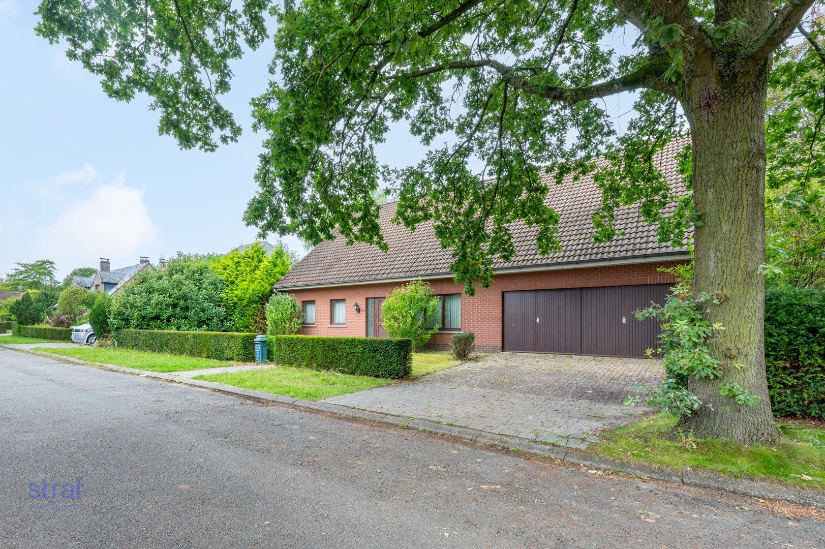 Ruime woning met oneindig veel mogelijkheden, gelegen in een stille straat foto 1