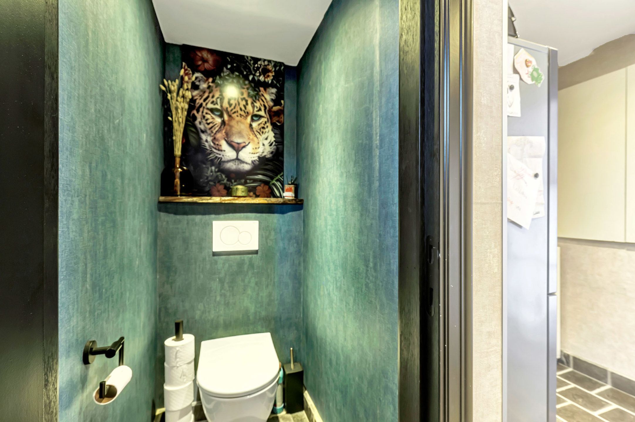 Instapklare gezinswoning met achteruitweg en garage te Deinze. foto 9