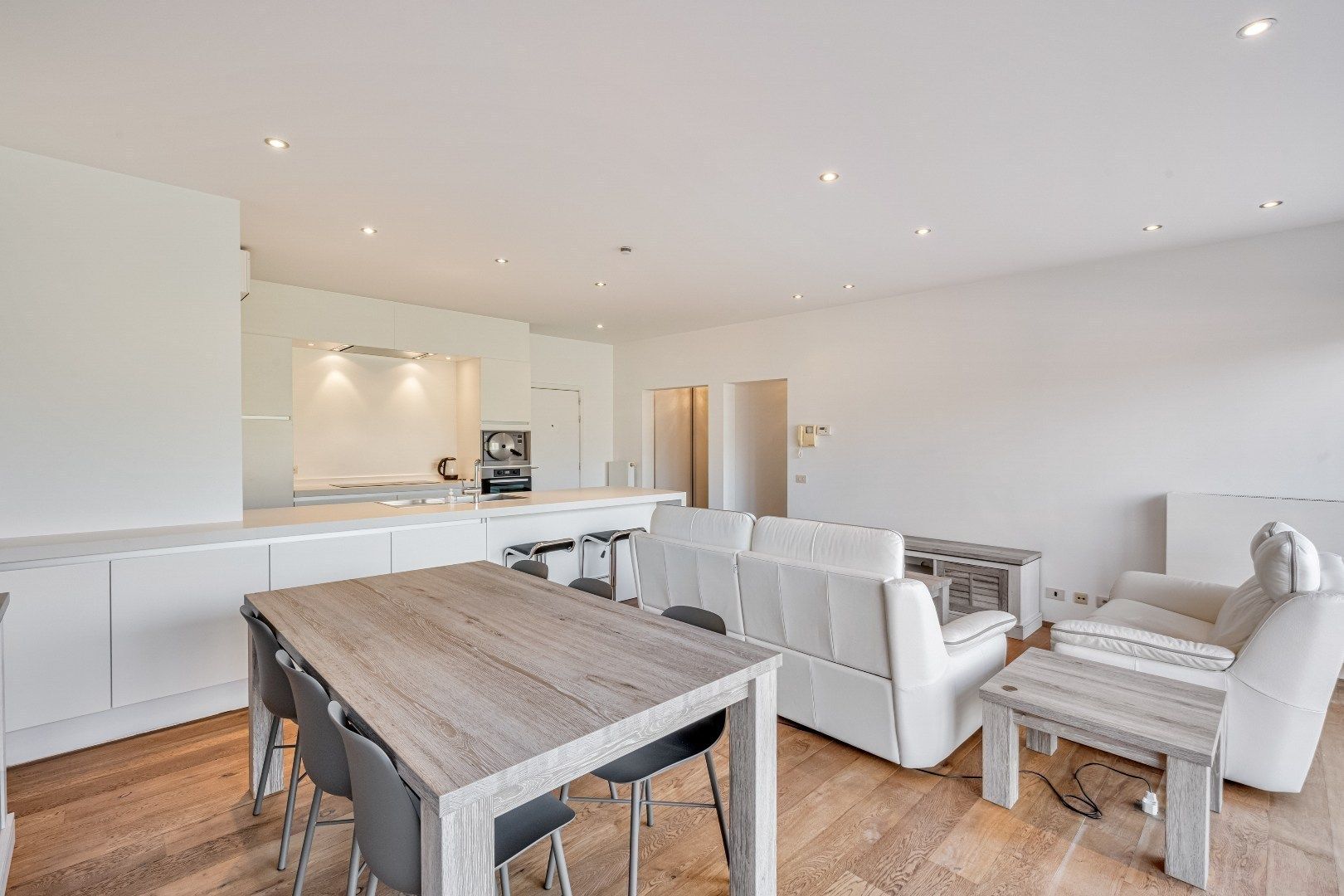 Prachtig appartement met ruime terrassen foto 5