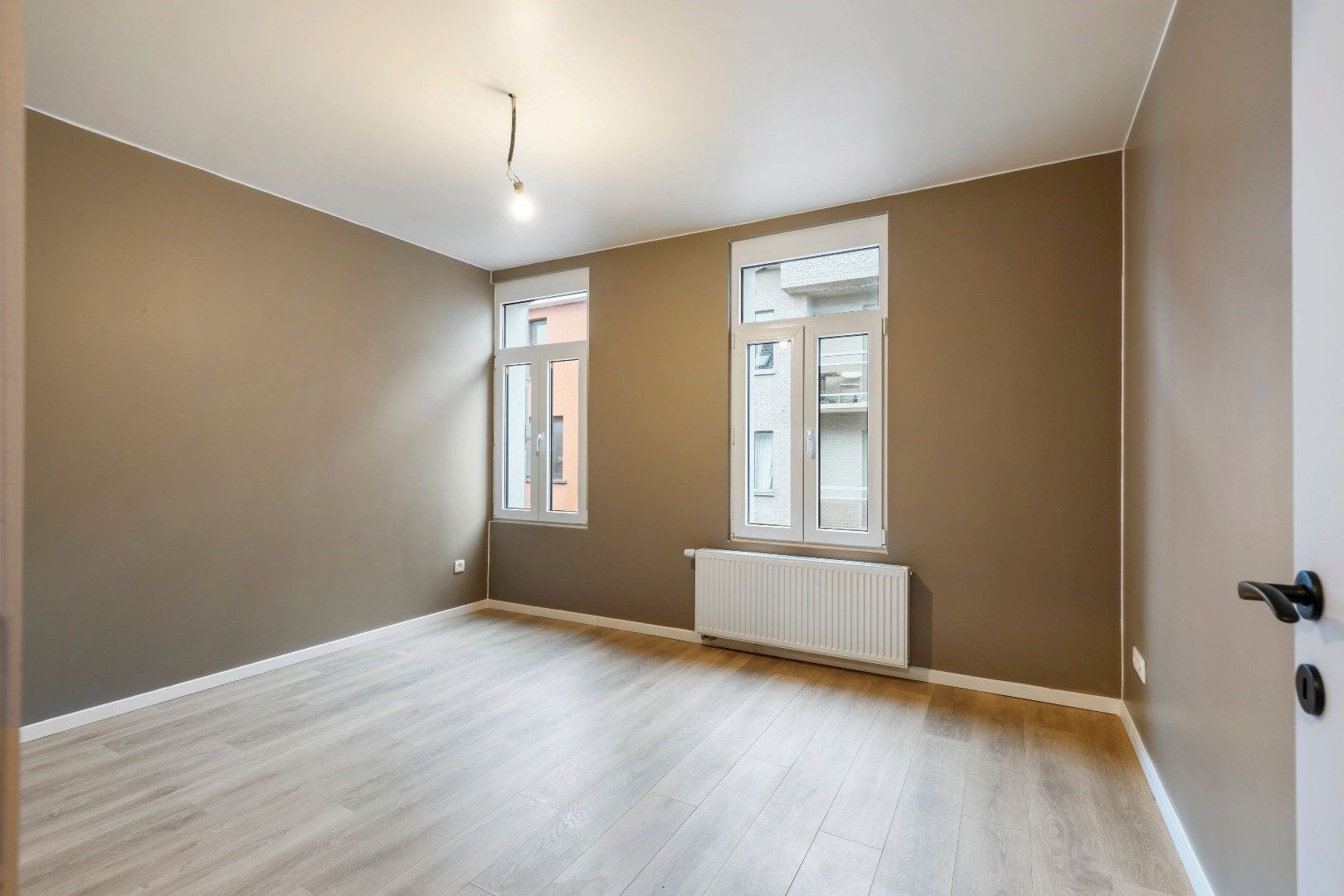 Instapklare, gerenoveerde 3-slpk woning in centrum foto 10