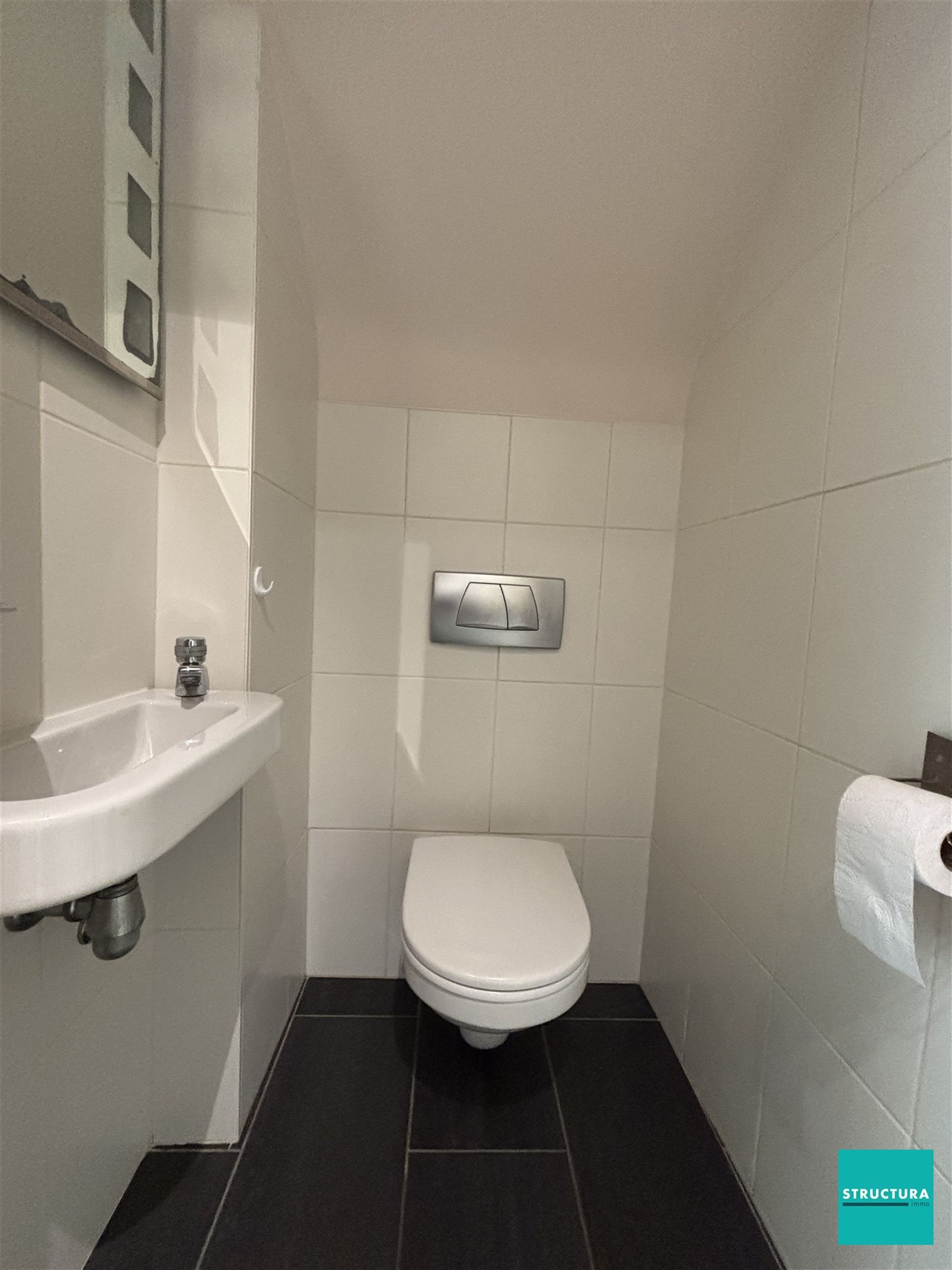 Appartement met 3 kamers en ruime garage in centrum Merchtem foto 7