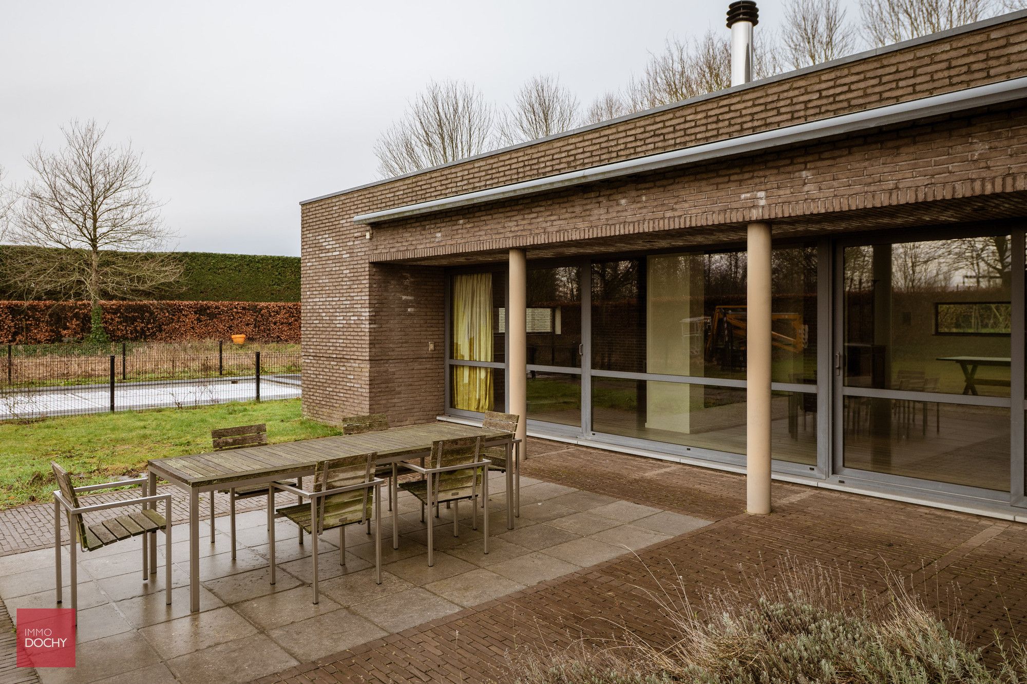 Ruime villa te huur foto 6