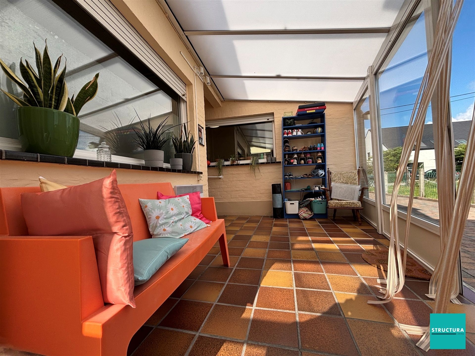 Bezoeken VOLZET!!! Woning met garage en tuin foto 11