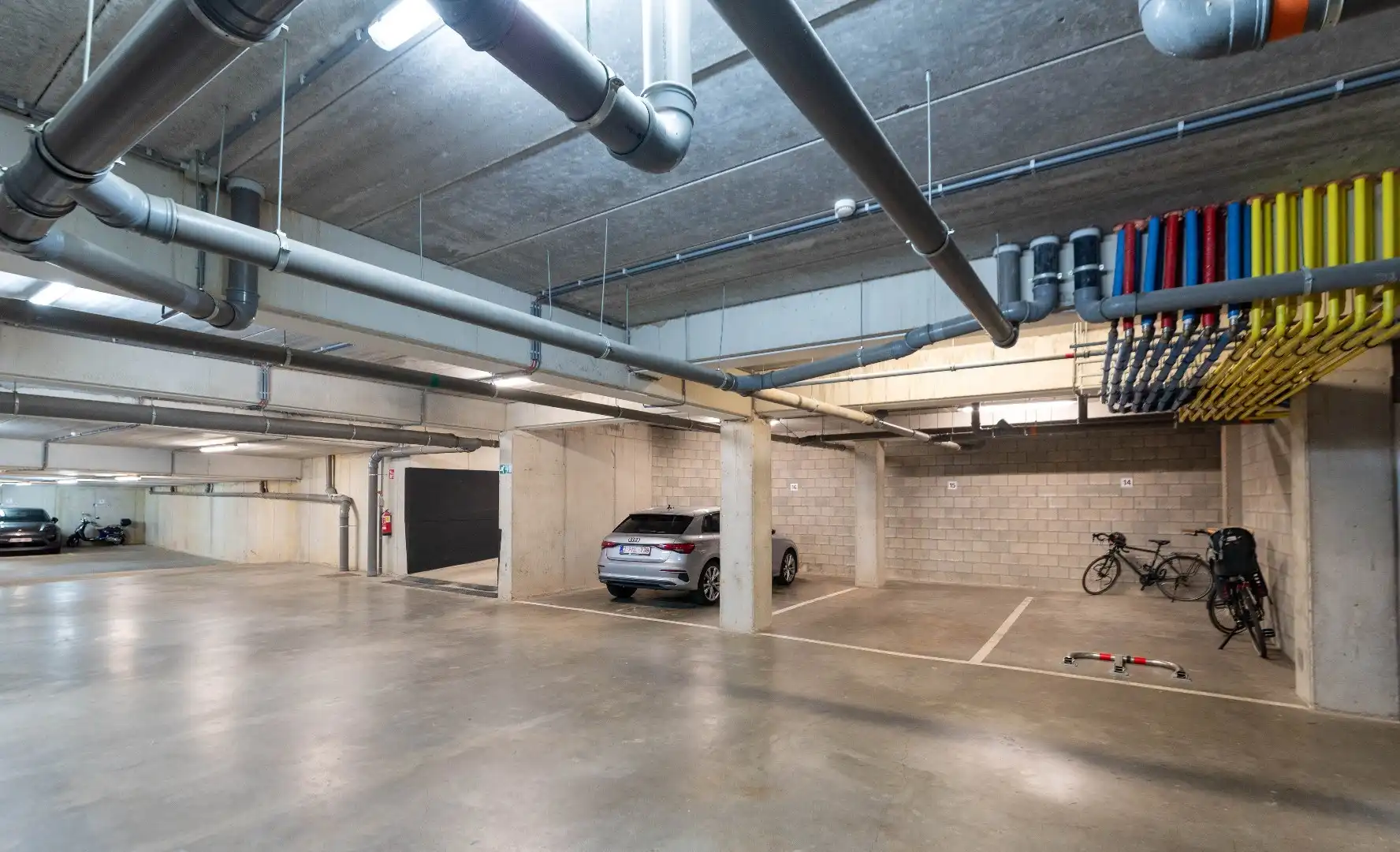 Ondergrondse autostaanplaats op centrale ligging foto 3