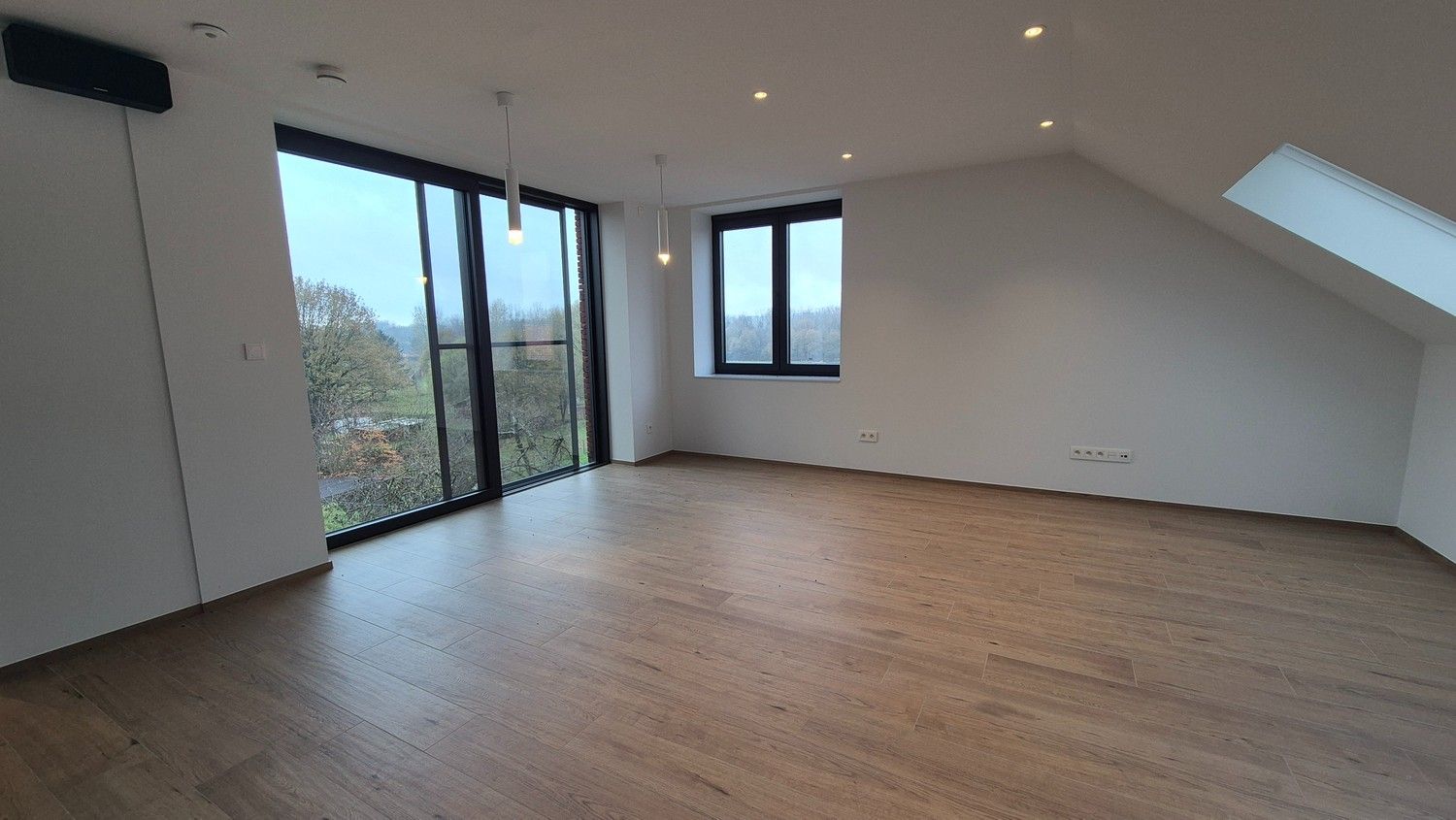 Uitzonderlijk ruime en kwalitatieve nieuwbouwwoning met tal van mogelijkheden foto 20