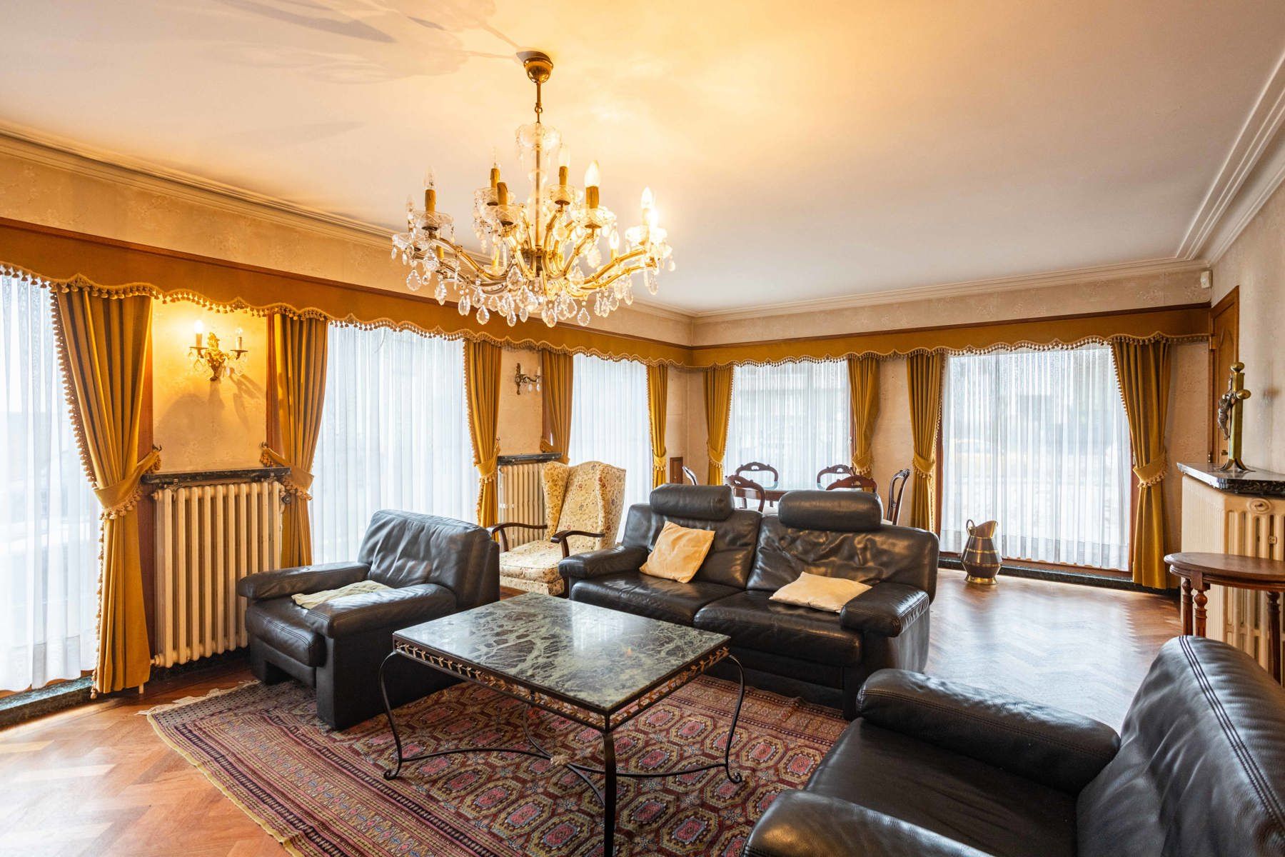 Ruime woning op toplcatie te Aalst!  foto 7