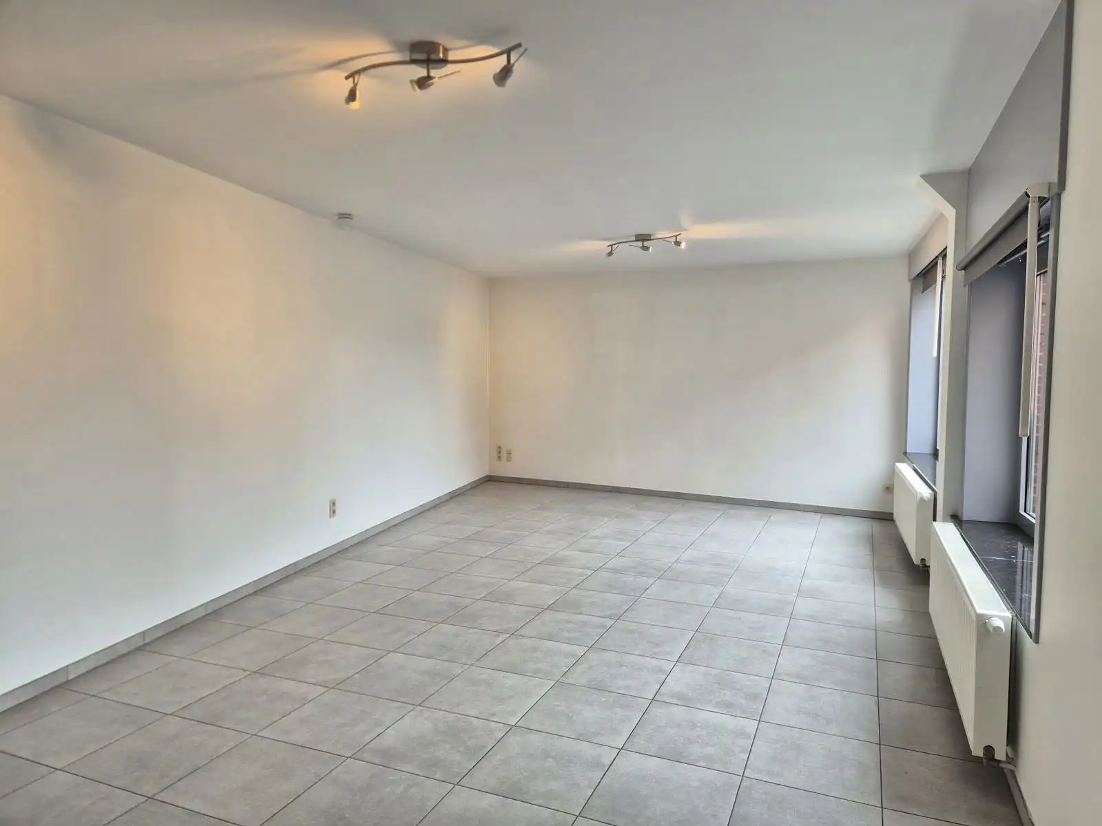 Woning met 5 slaapkamers, terras en 2 parkeerplaatsen - IMPE foto 2