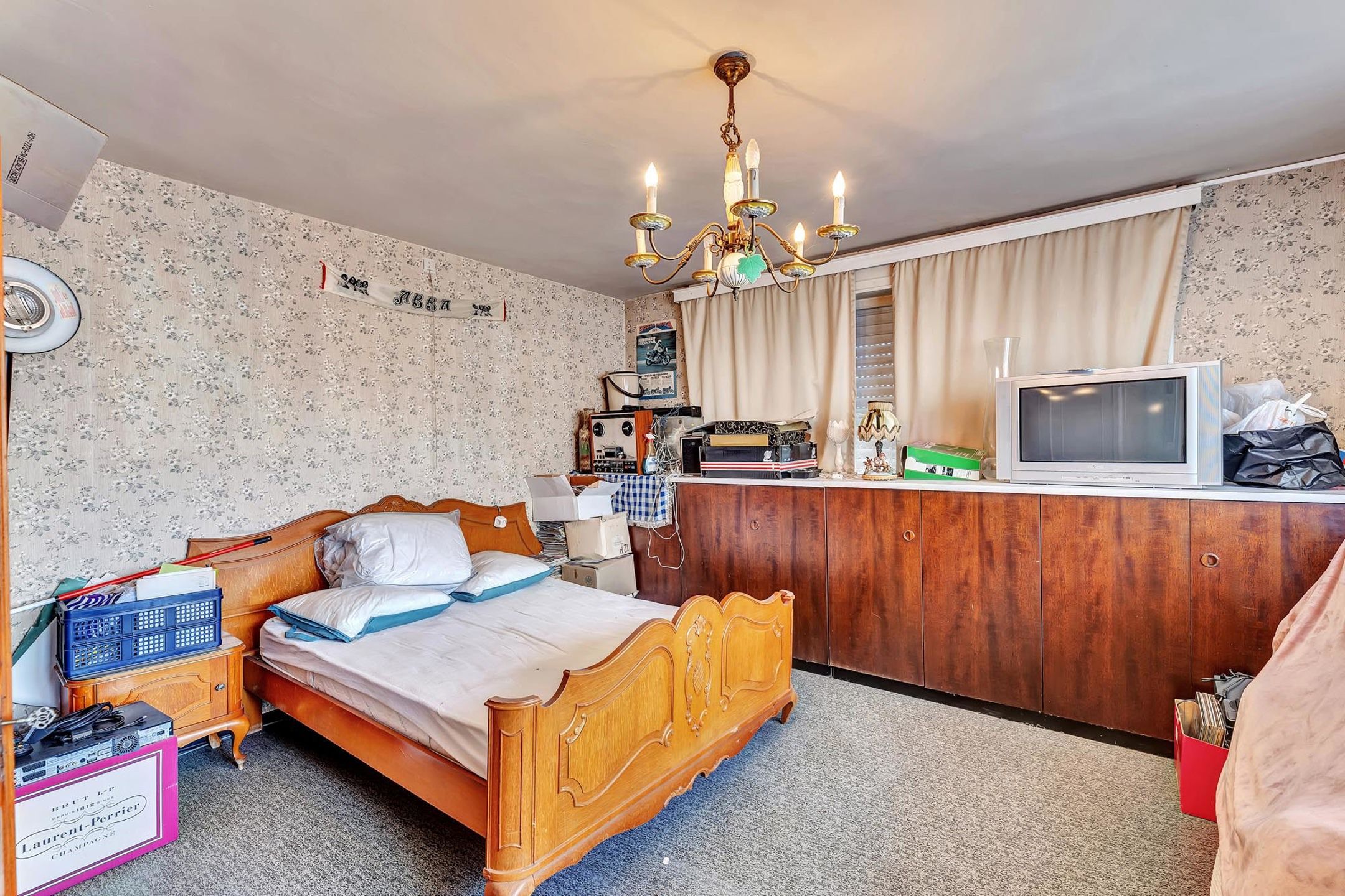 Solide te renoveren HOB met 4 slpks, garage en tuin foto 14