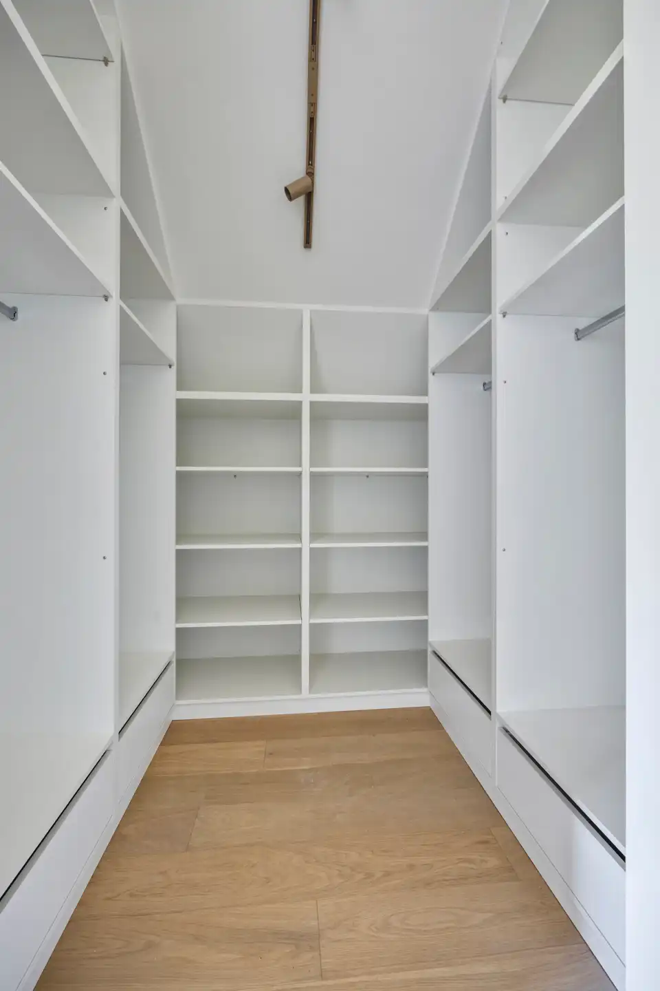 Luxueus afgewerkt gelijkvloersappartement met 3 slaapkamers foto 6