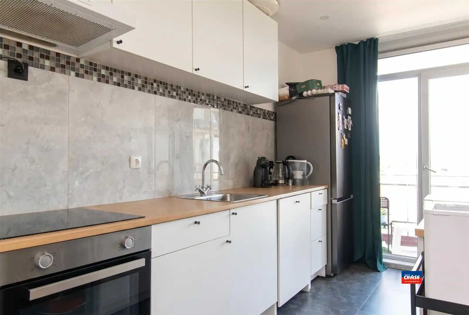 Instapklaar appartement met 3 slaapkamers, groot terras en kelderberging foto 4