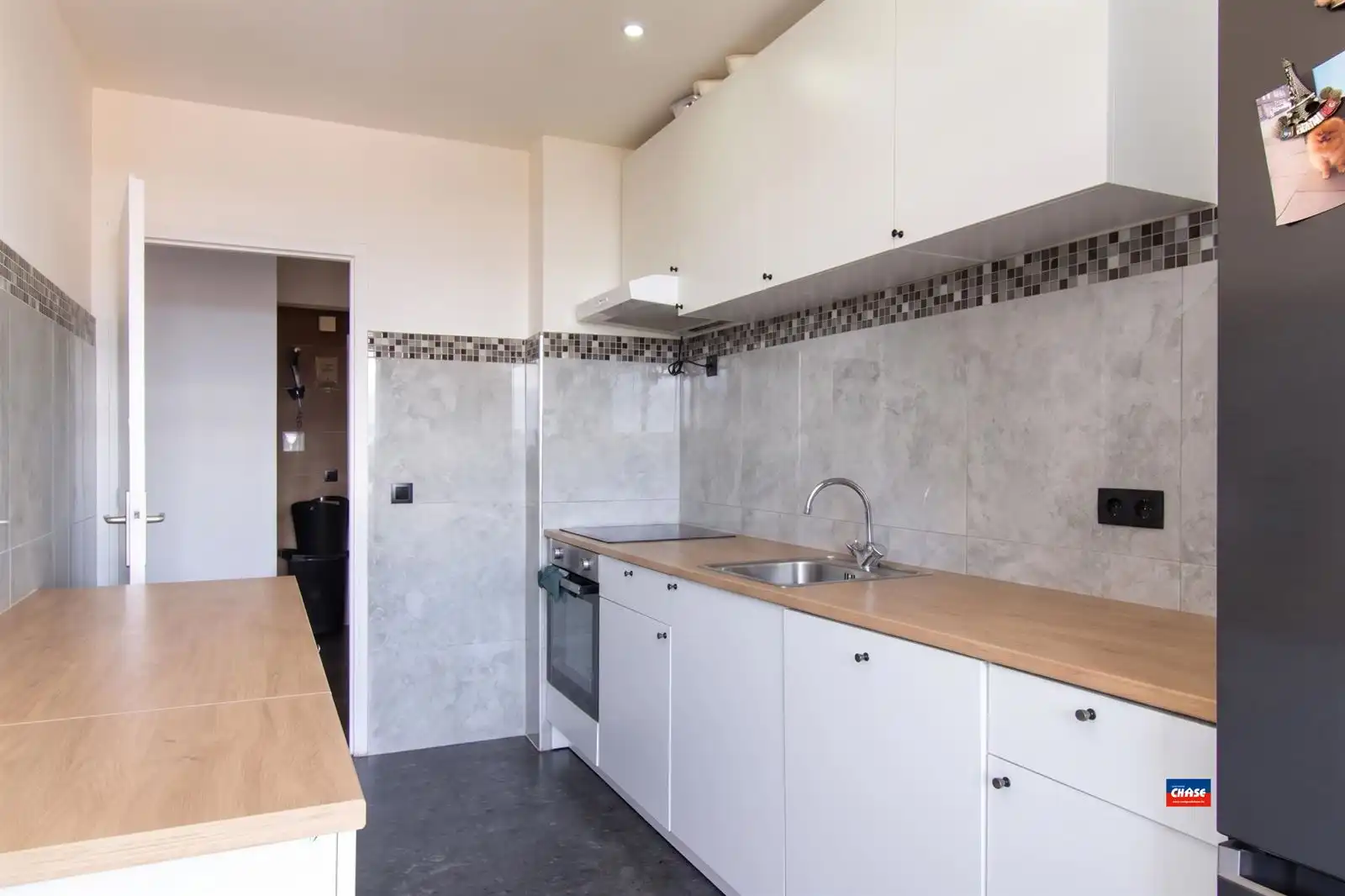 Instapklaar appartement met 3 slaapkamers, groot terras en kelderberging foto 4