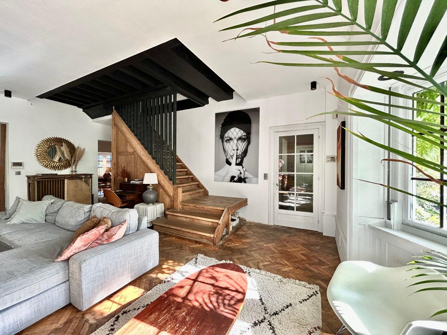 Te renoveren statige en karaktervolle villa op een royaal perceel foto 7
