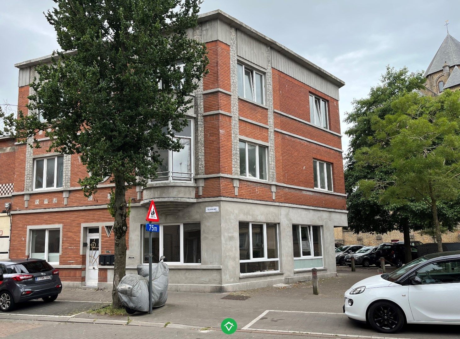 Opbrengstpand bestaande uit 3 verhuurde appartementen, gelegen aan H.Hart-Kerk foto 17