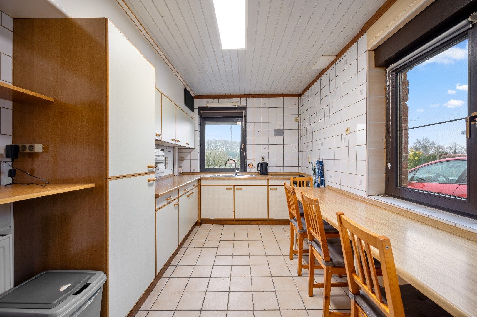 Charmante, te moderniseren woning in het groene Attenrode foto 13