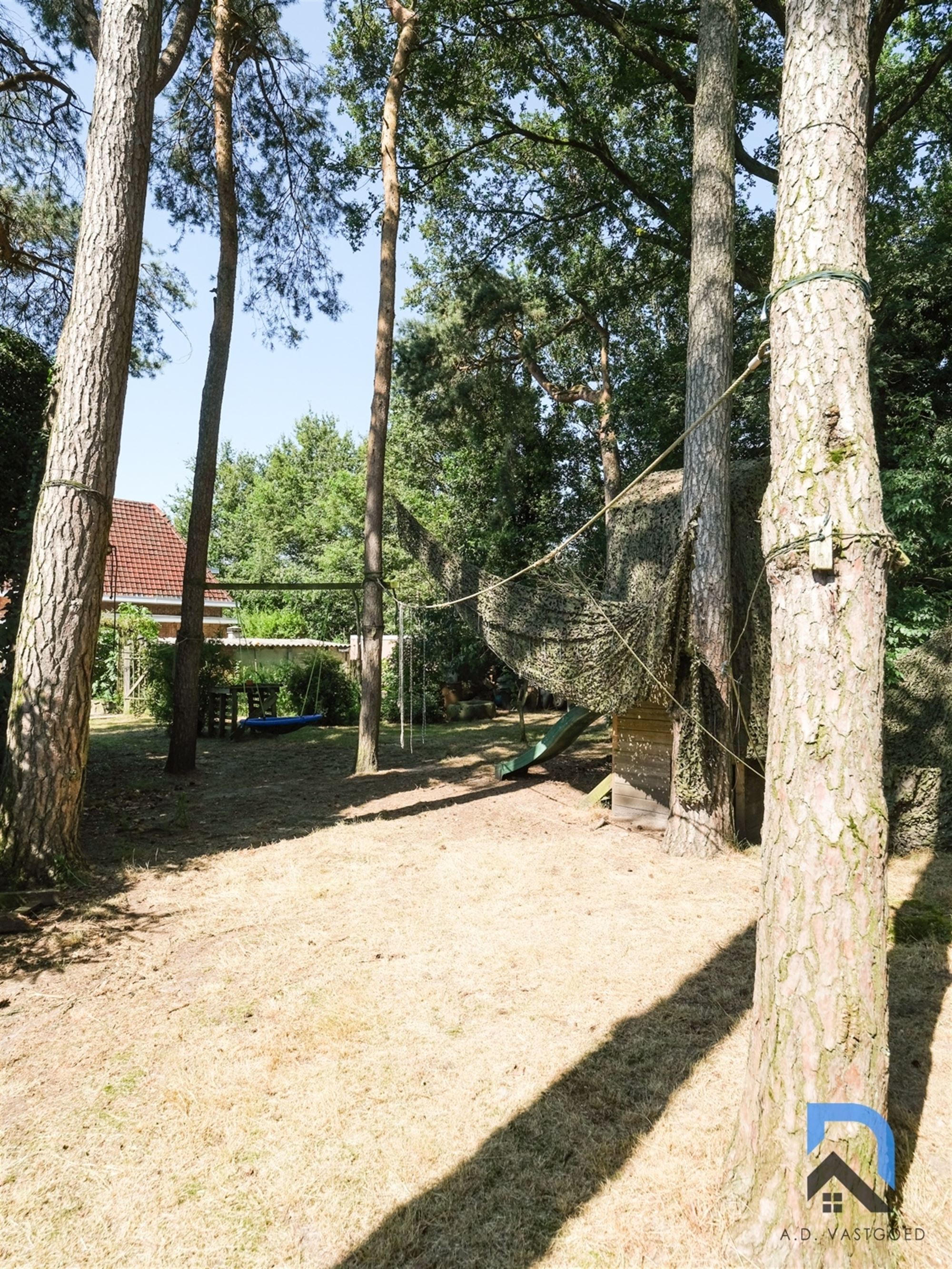 Vrijstaande woning op toplocatie in Genk foto 25