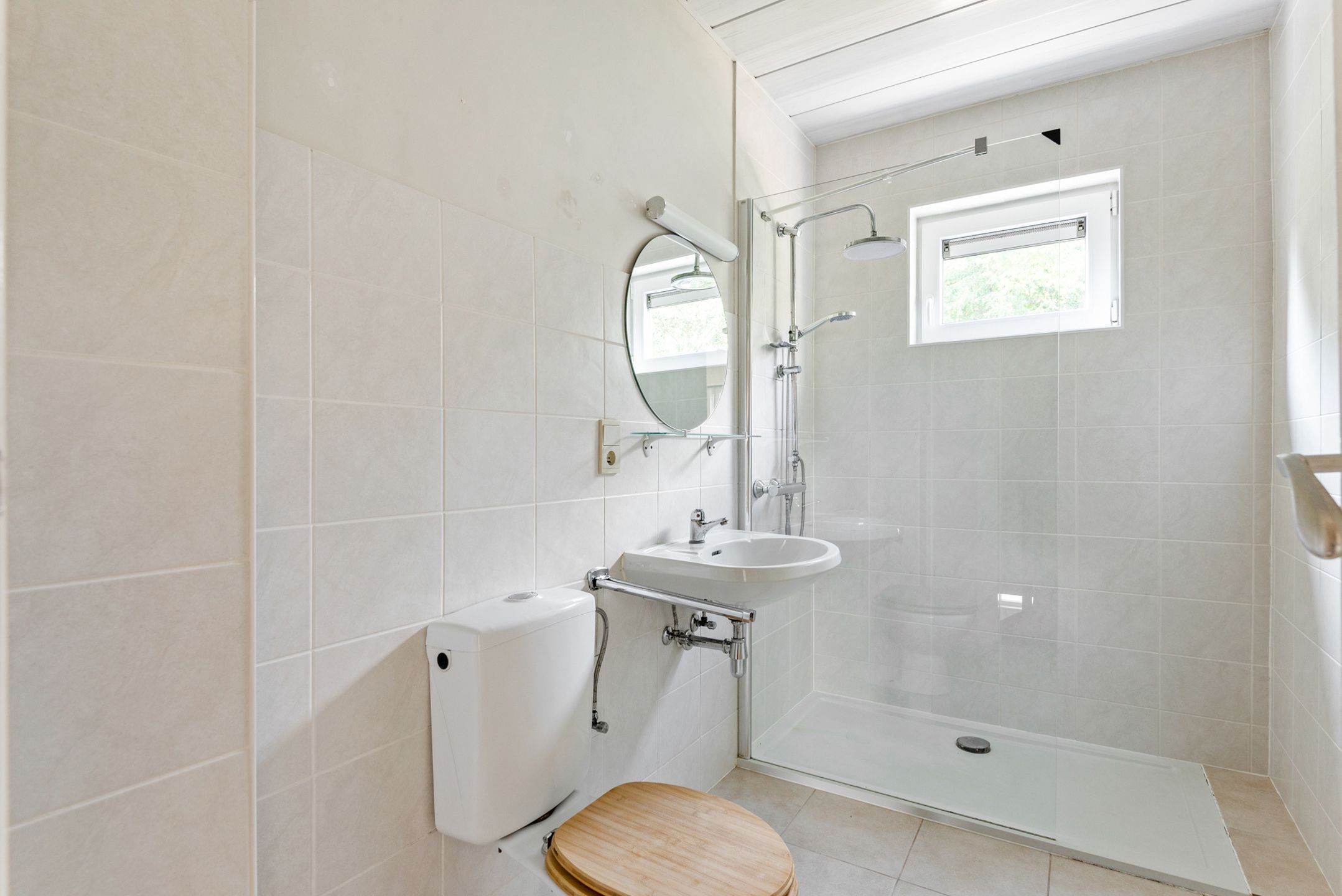 Mooie woning met appartement op toplocatie - mooie tuin foto 21