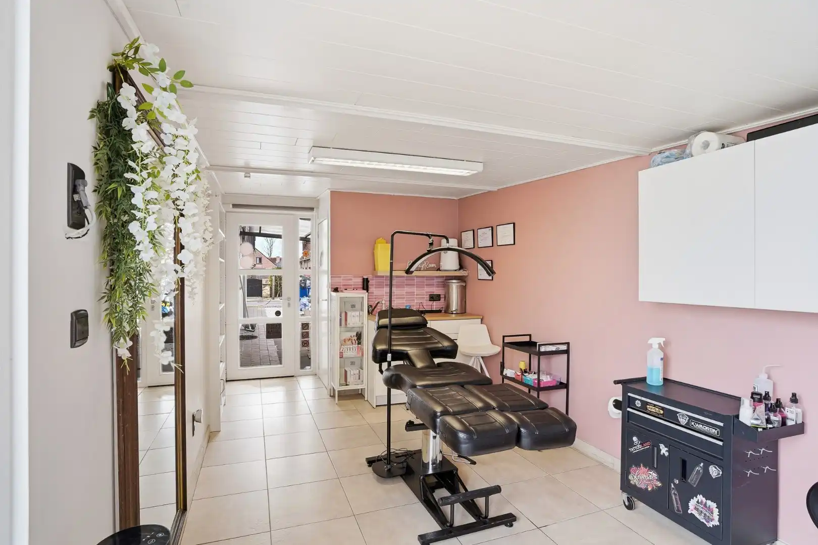 Volledig instapklare bungalow met praktijkruimte foto 13