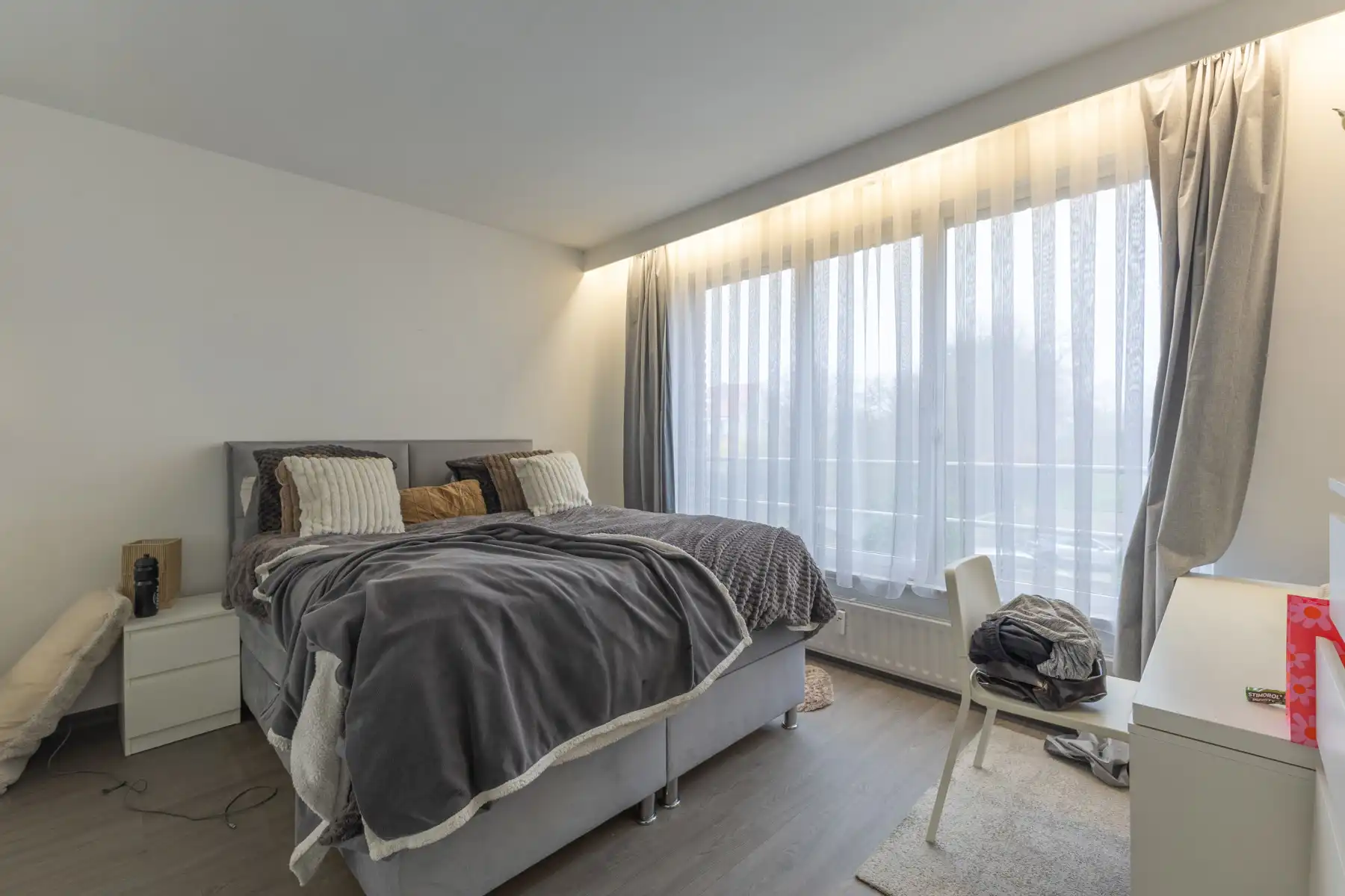 Opbrengsteigendom met 4 wooneenheden en 2 garages foto 12