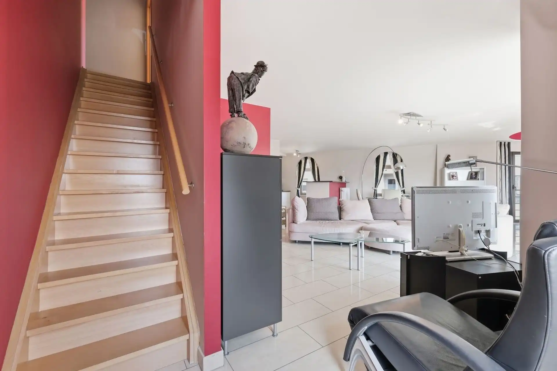 WOONAPPARTEMENT / STAANPLAATS foto 19