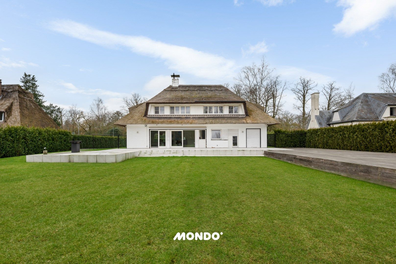 Karaktervolle villa met luxueus poolhouse, sauna en riante tuin – Toplocatie in Brasschaat foto 3