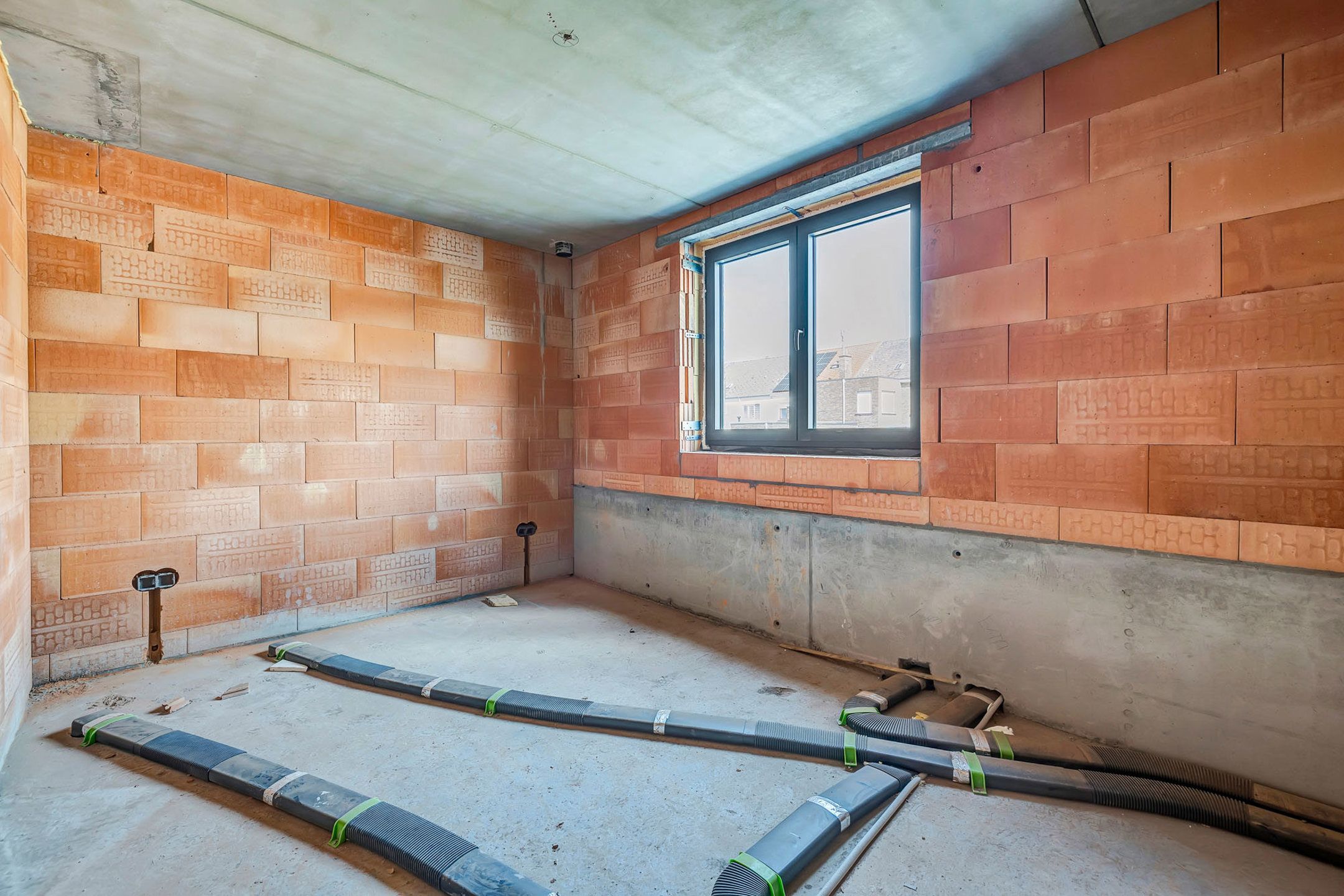 Ruime, volledig afgewerkte nieuwbouwwoning te Denderhoutem foto 14