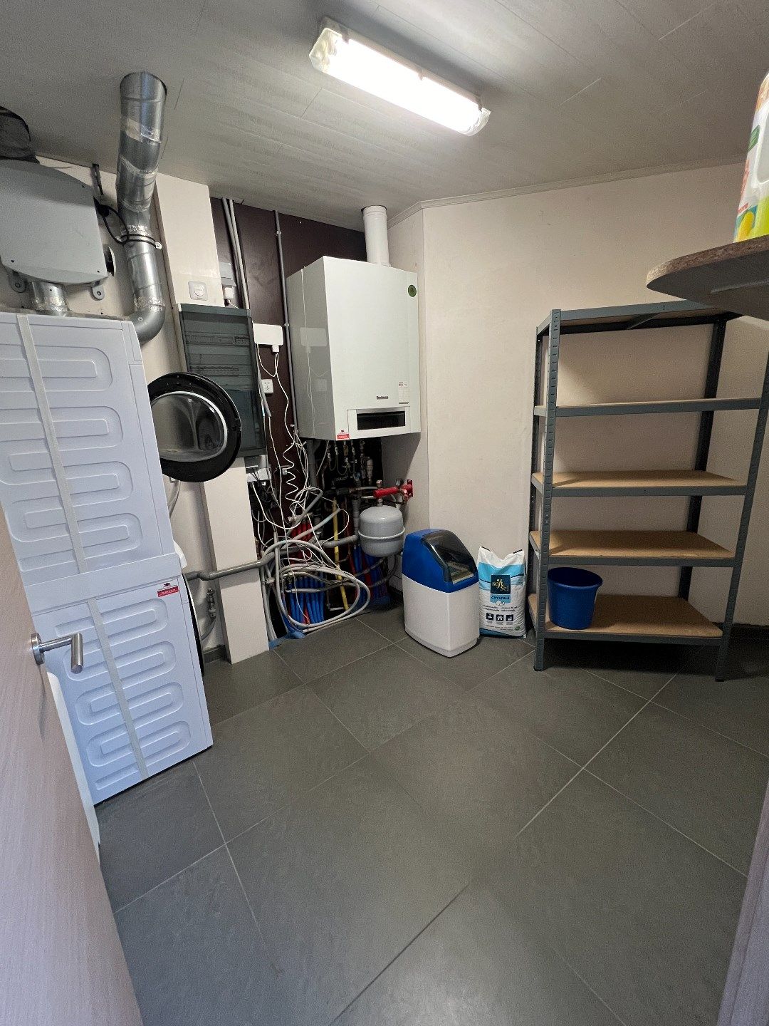 Rustig gelegen en instapklare woning met 3 slaapkamers, zonnepanelen en batterij  foto 4