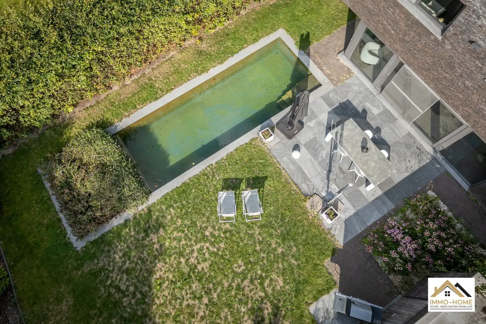 Knappe recente vrijstaande woning in centrum Lochristi!  foto 5