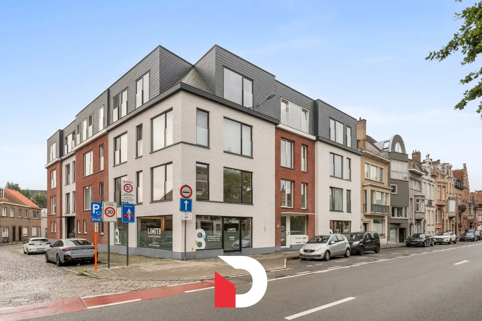 Recent en uniek gelegen kantoor -of praktijkruimte van 221 m² in centrum Brugge foto 17