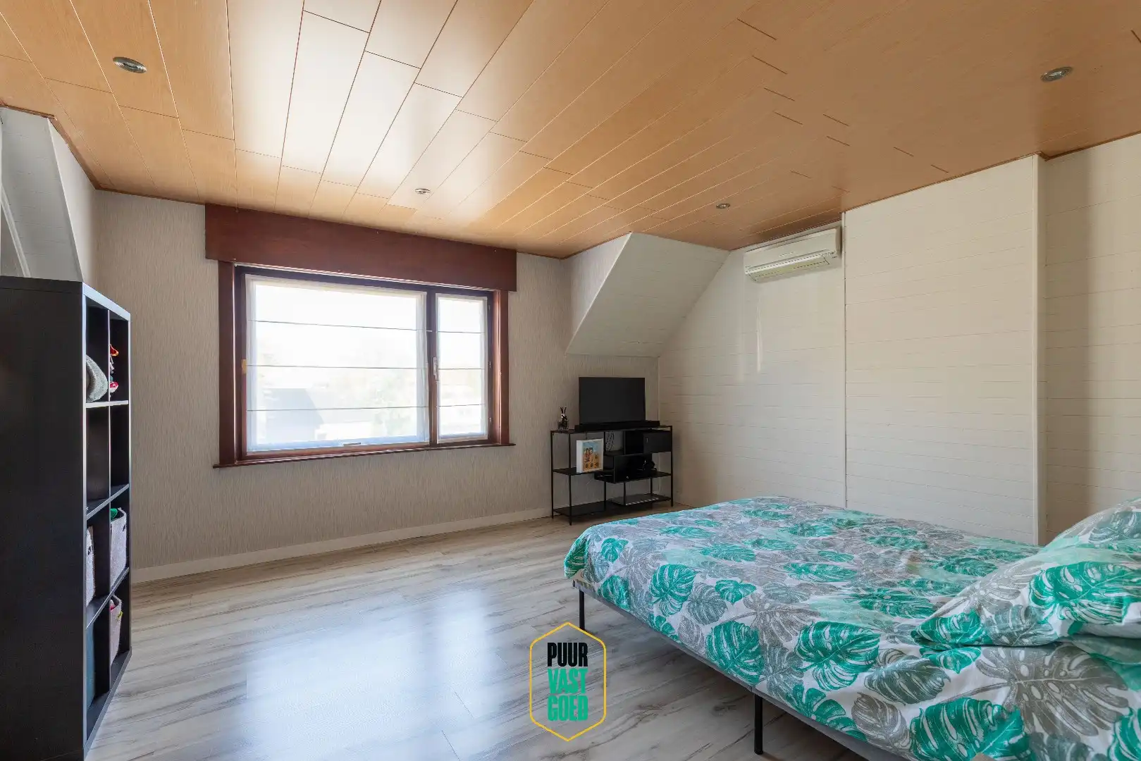 Verzorgde comfortabele halfopen wonig op 476 m² grond, met aangename tuin foto 12