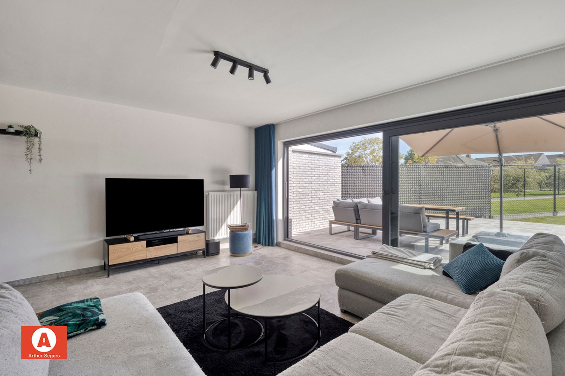 Gelijkvloers appartement met tuin (Z) en 2 staanplaatsen foto 18