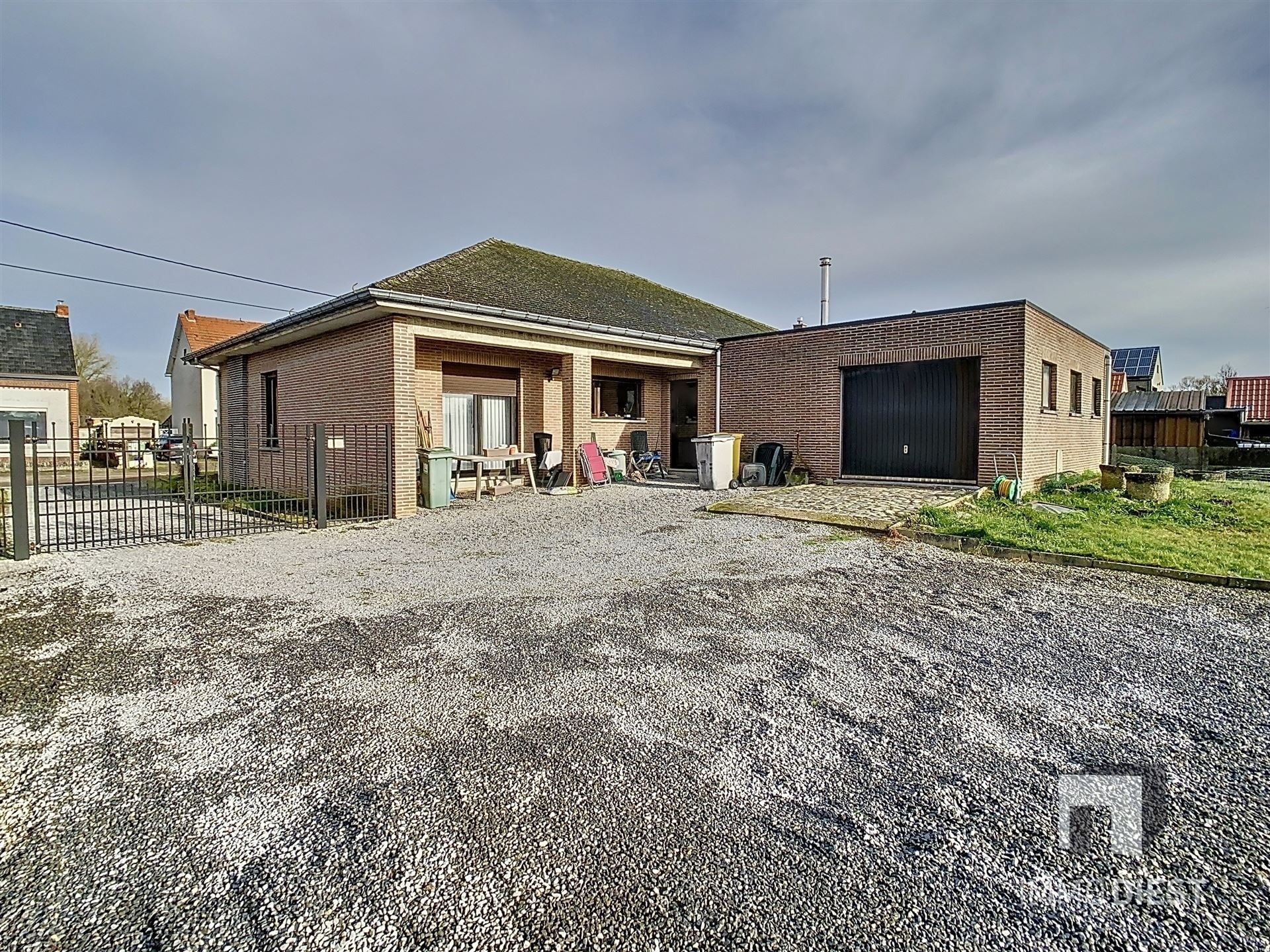 Op te frissen, gelijkvloerse woning op een knap perceel van 14a 85ca met gunstige ligging te Vorst. foto 24