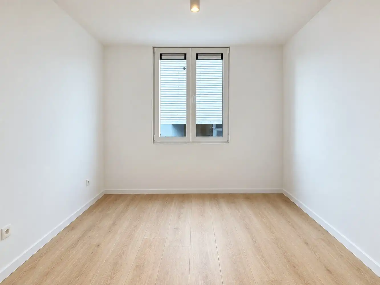 Vernieuwbouwwoning met 3 slaapkamers en koer foto 10