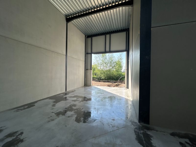 Nieuwbouw magazijn (271 m²) en 2 parkings – vlakbij N9 foto 6