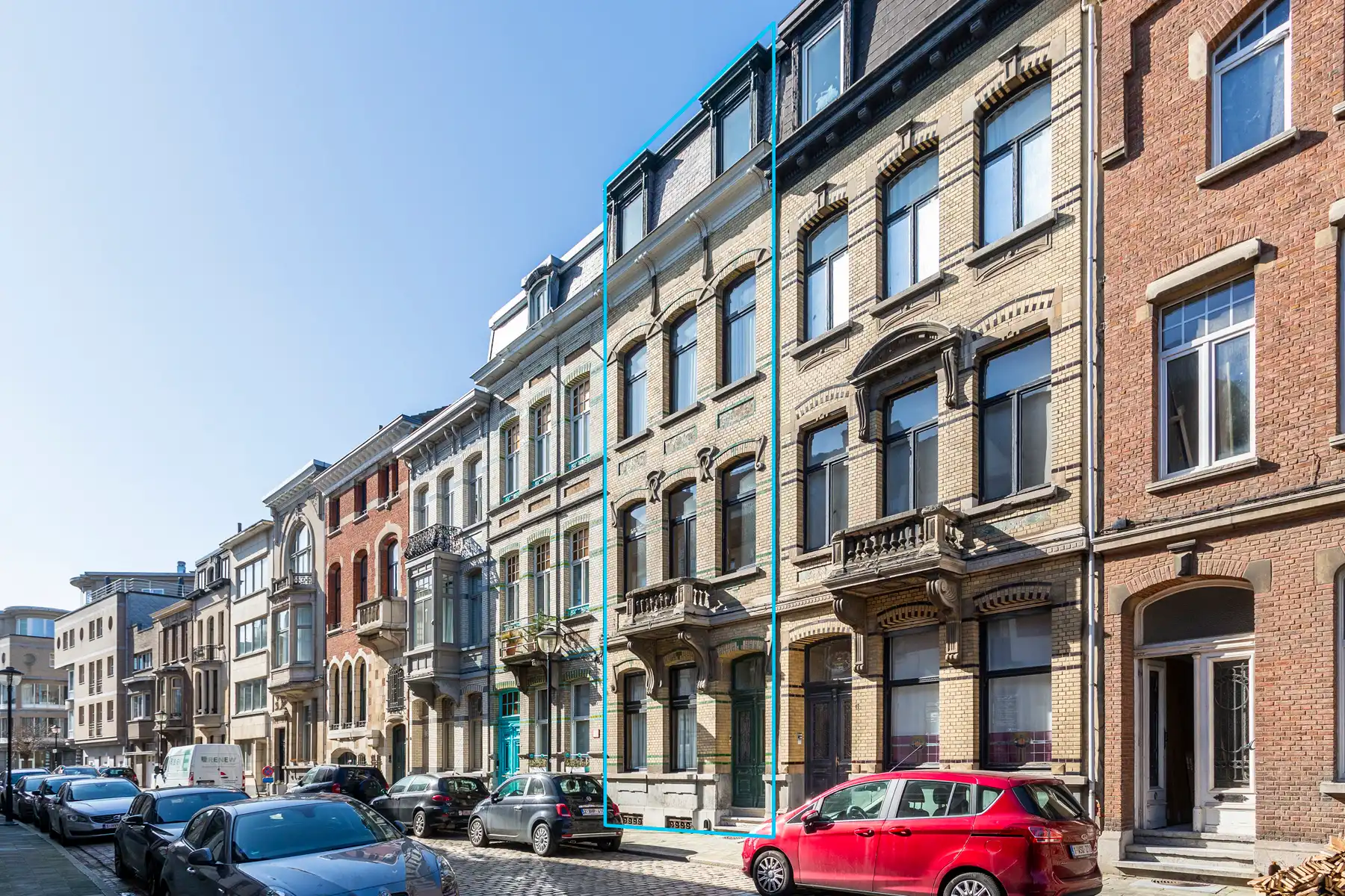 Te renoveren herenwoning met ruime tuin in Zurenborg foto 21