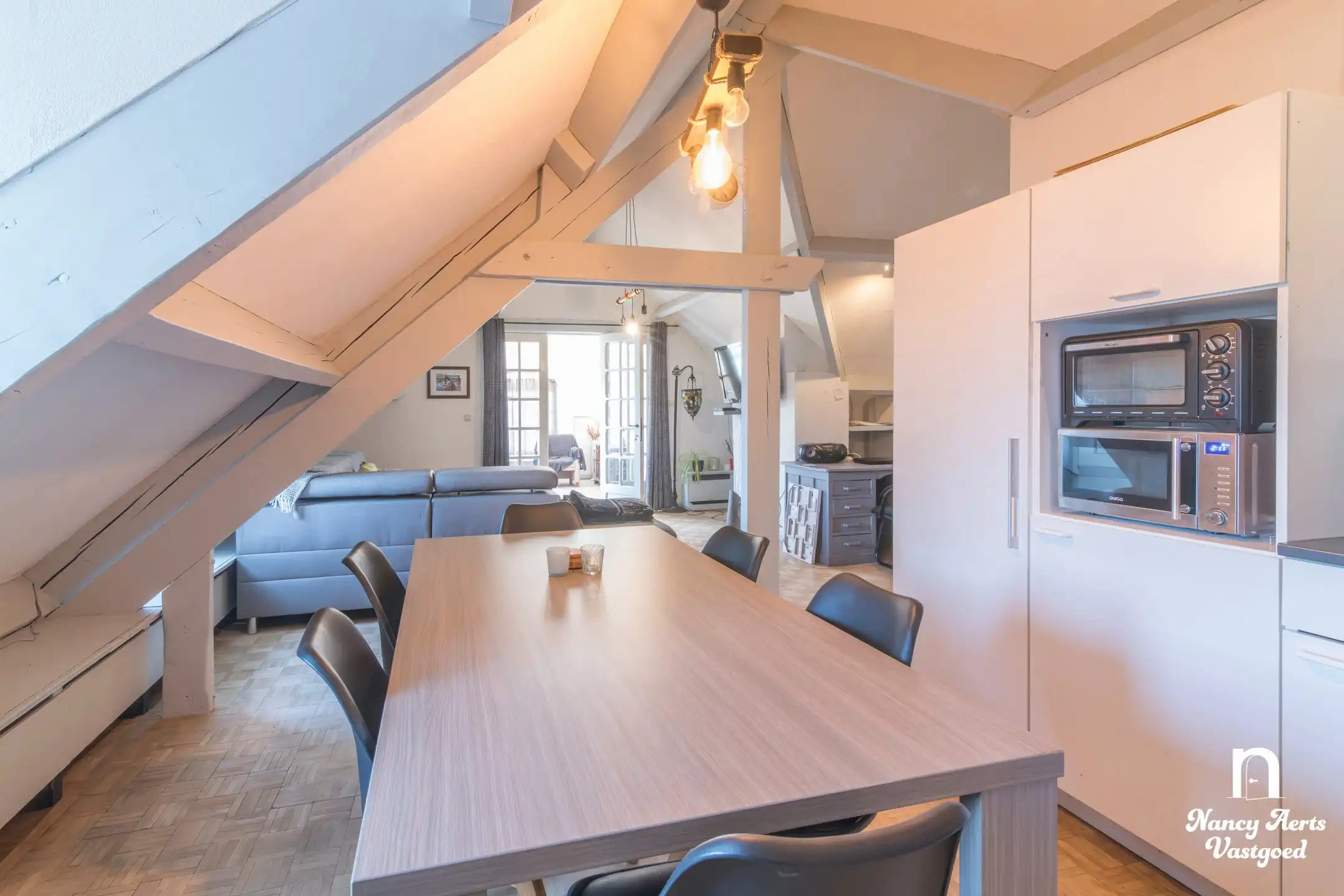 Ruime woning met karakter en talloze mogelijkheden foto 27