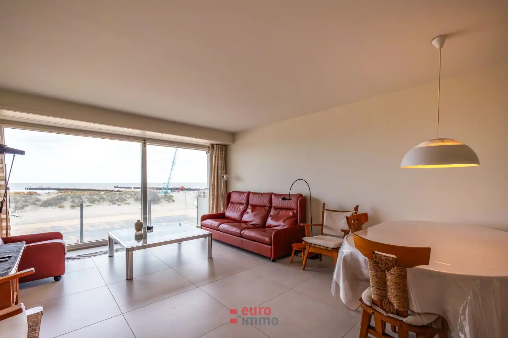 Exclusief appartement met 1 slaapkamer op de zeedijk van onze bruisende badstad! foto 2