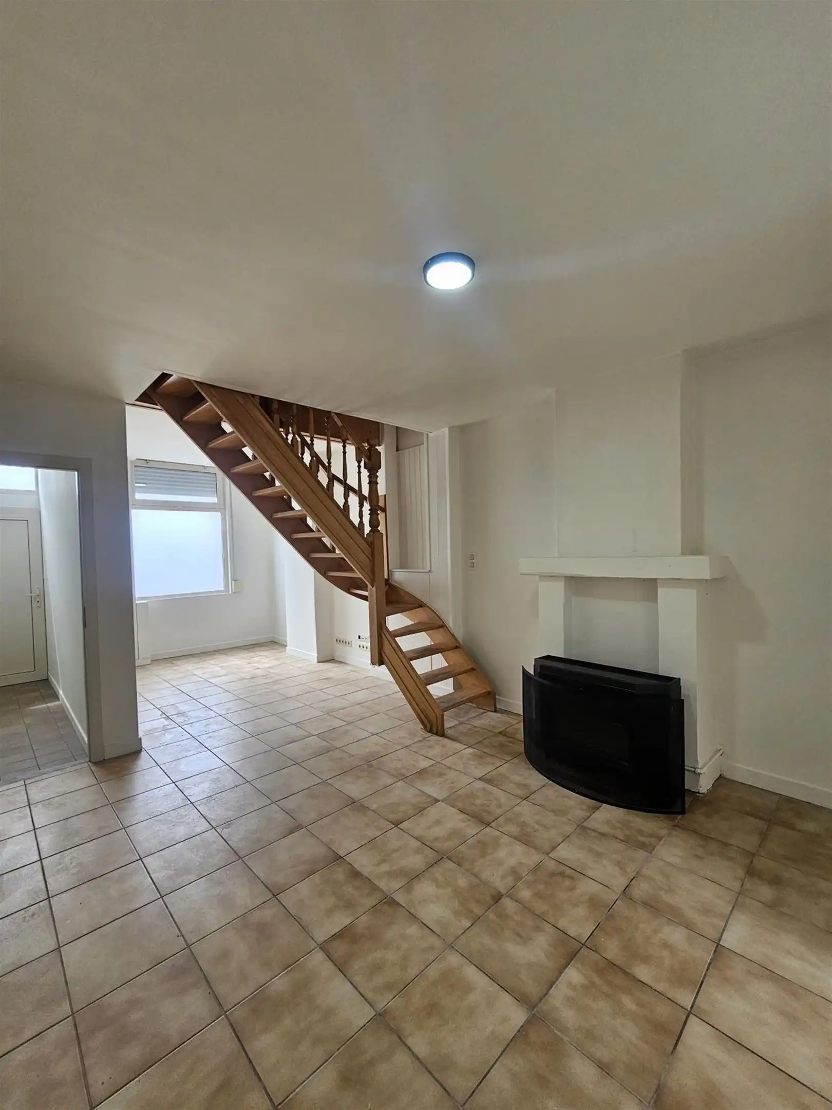 Instapklare rijwoning met 3 slpks en tuin. foto 3