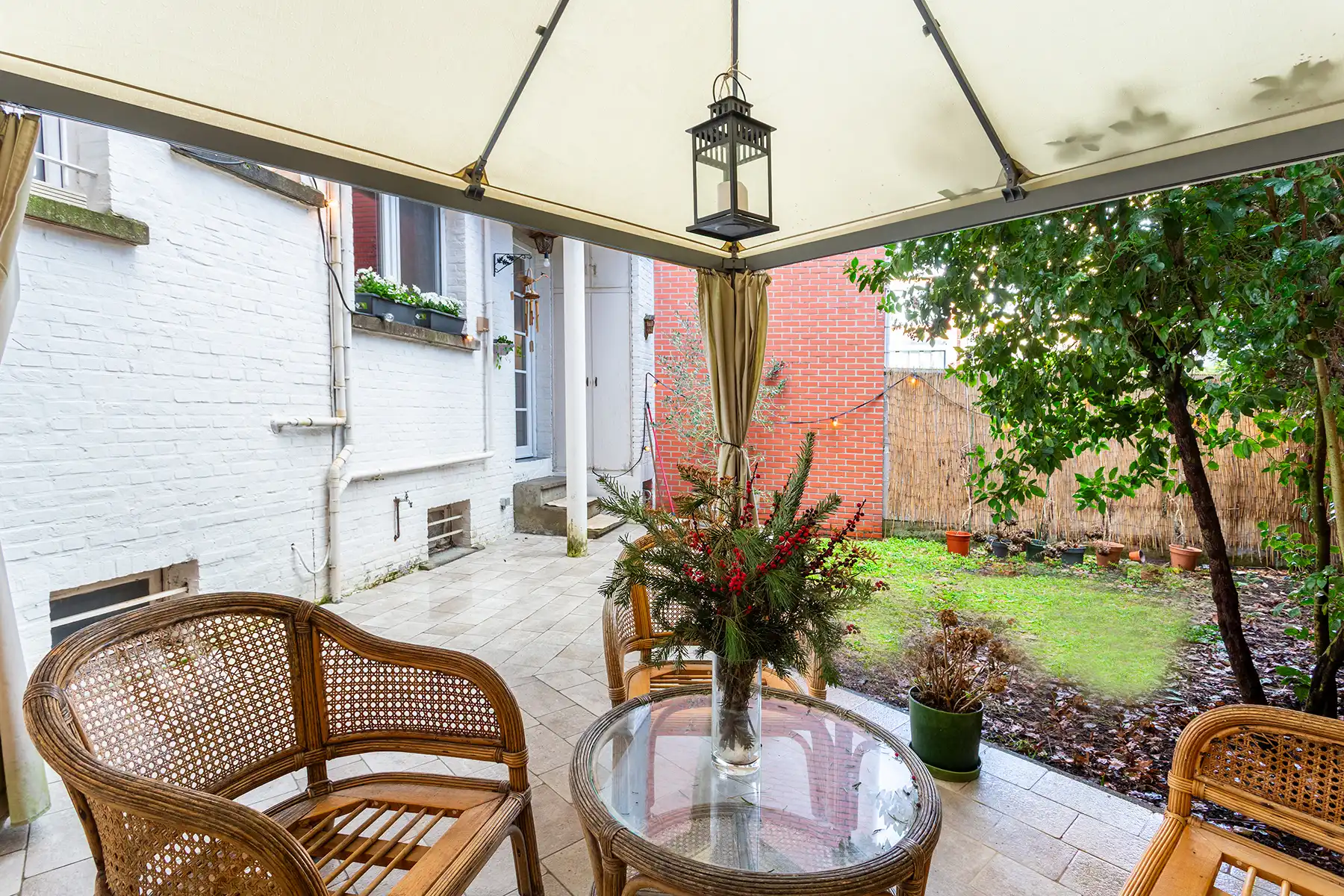 Gerenoveerd gvls 2 slpk app. met tuin  foto 6