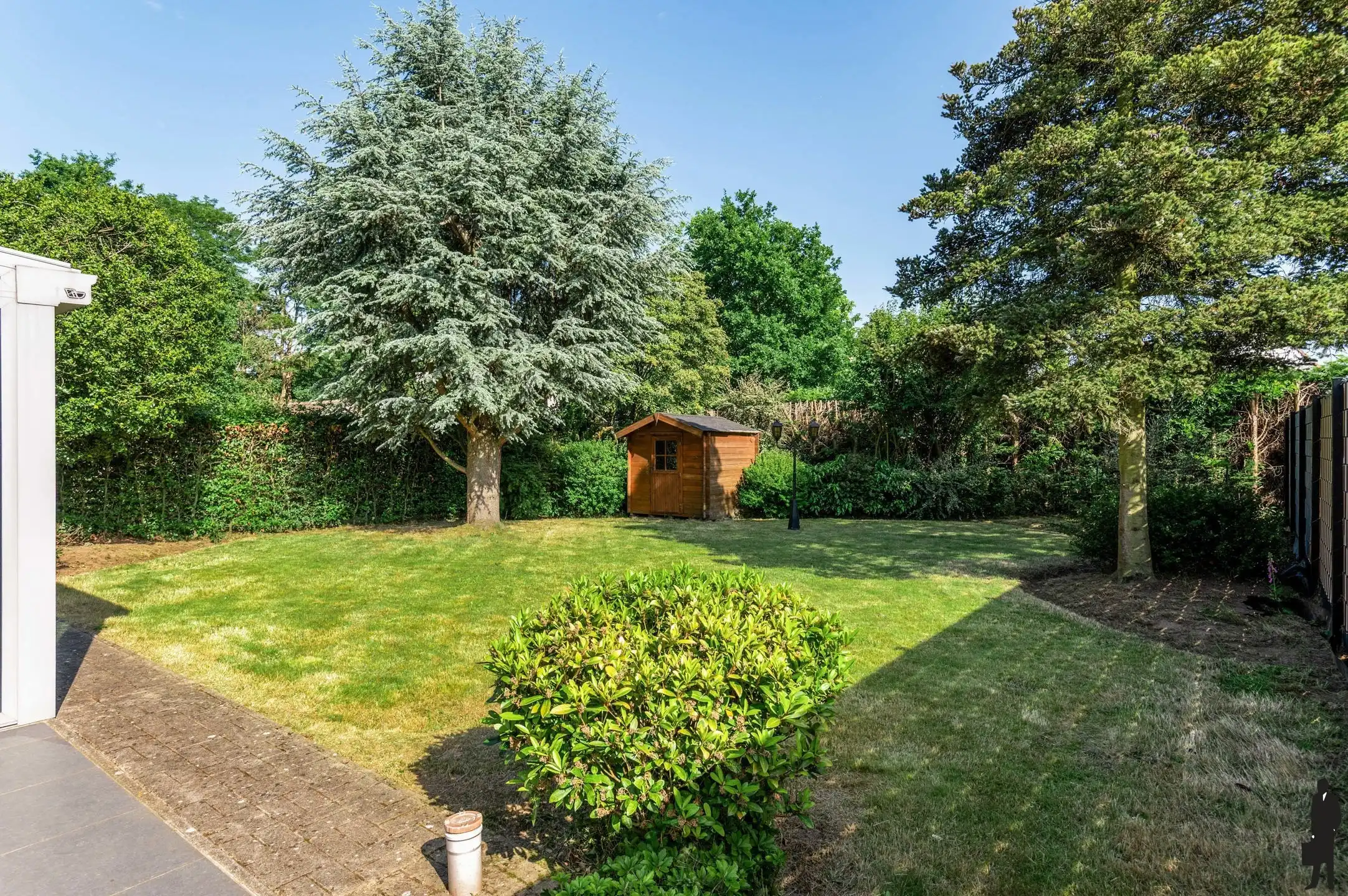 Te renoveren laagbouwwoning met zuid tuin foto 2