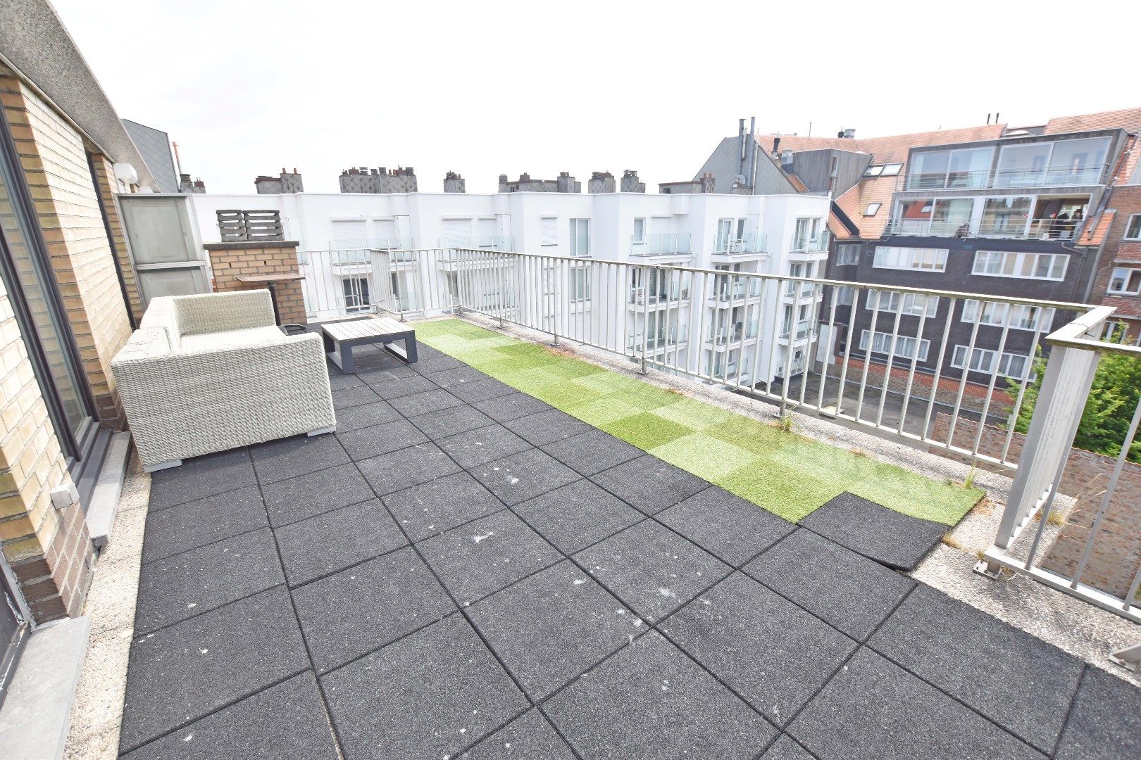 Penthouse met uitzonderlijk ruime terrassen, rustig gelegen in het centrum tussen de Zoutelaan en de Dumortierlaan foto 13