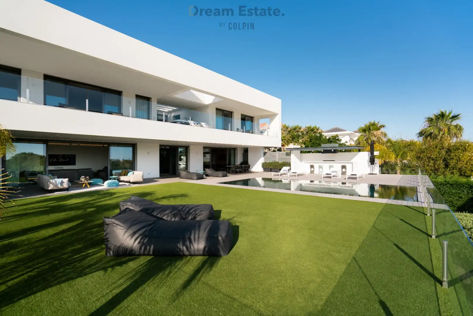 Gloednieuwe moderne eerstelijns golf villa met zeezicht. foto 36