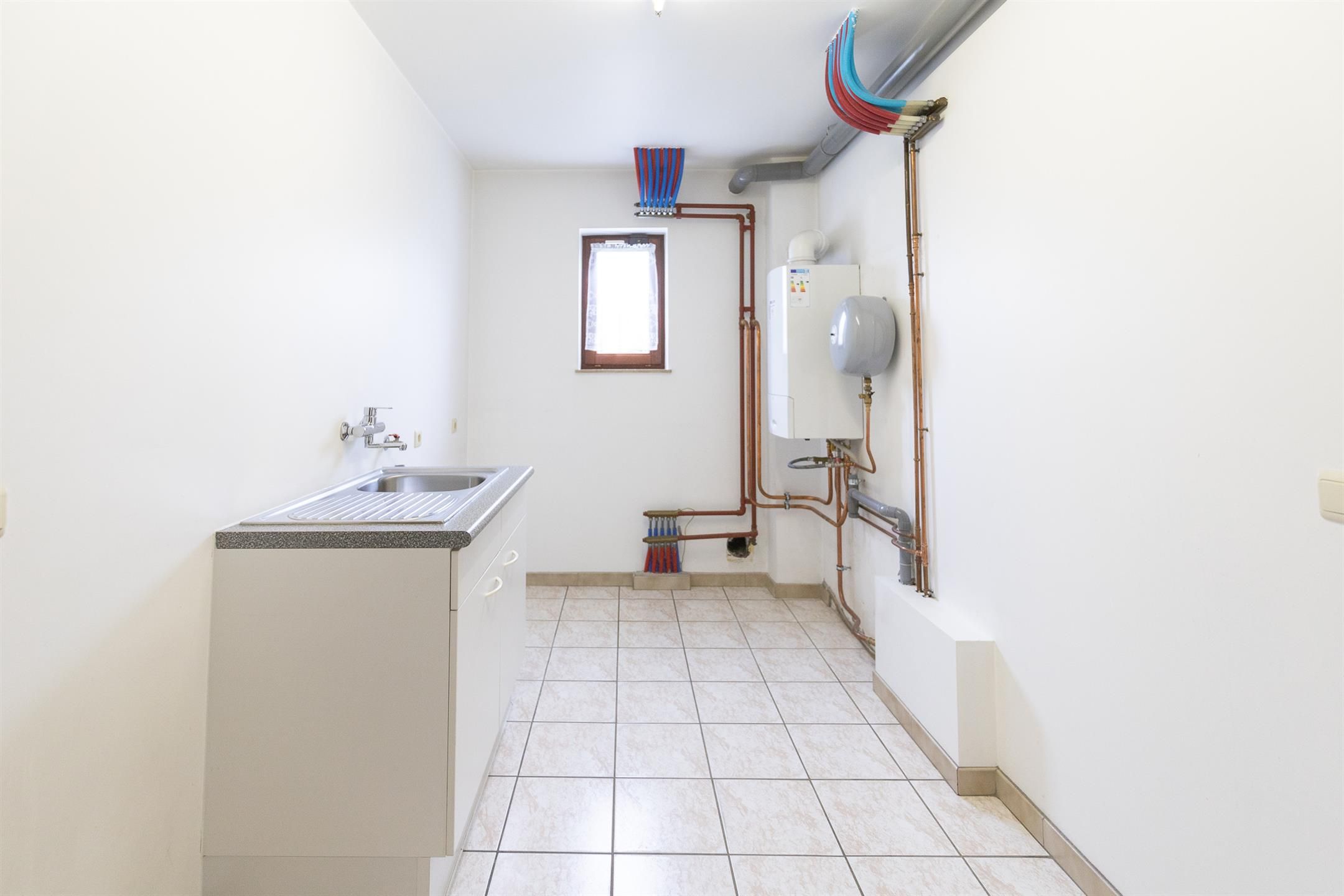 Ideaal gelegen villa met 4 slaapkamers foto 9